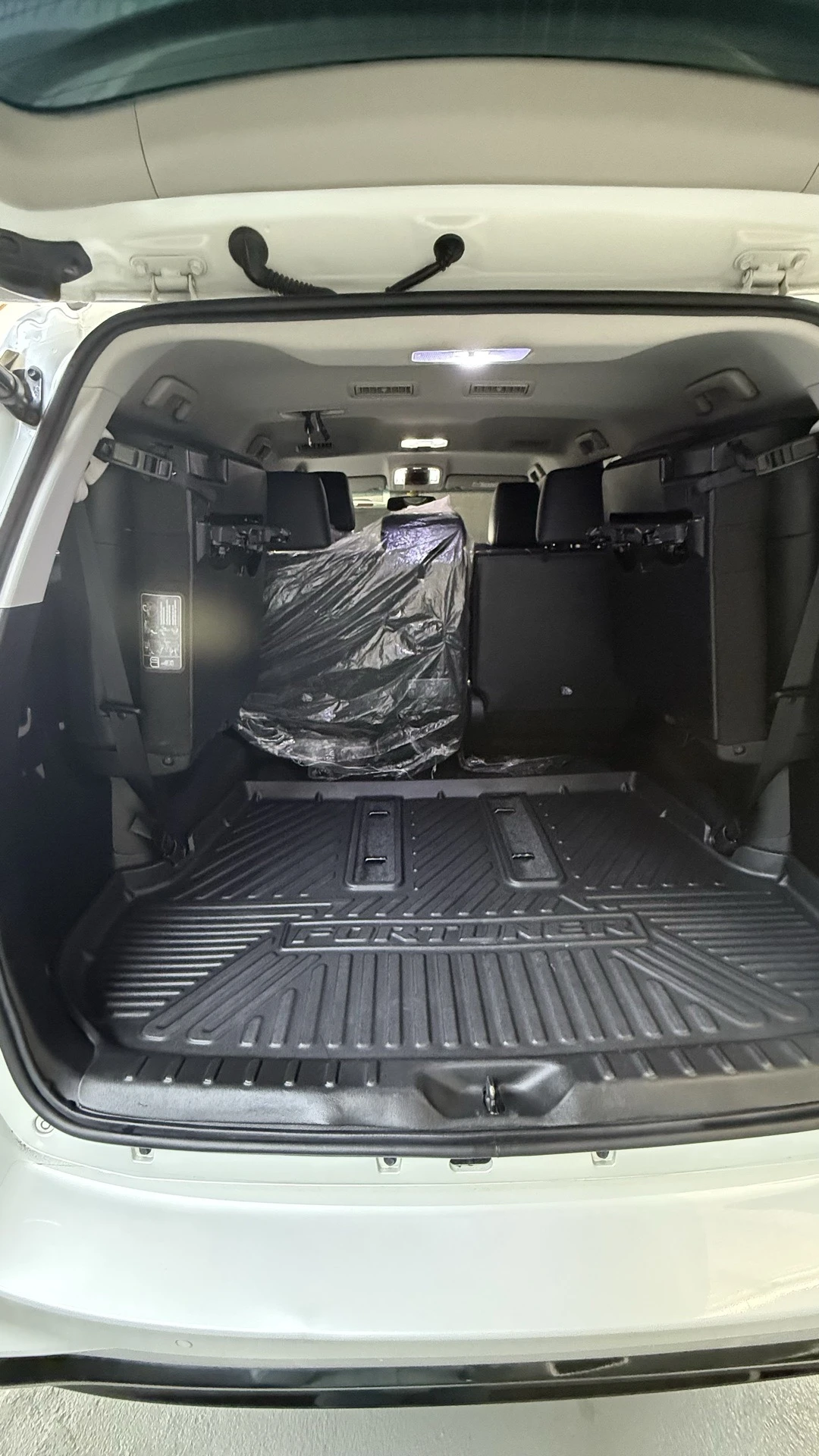 2025 Toyota Fortuner SW4 — foto 12