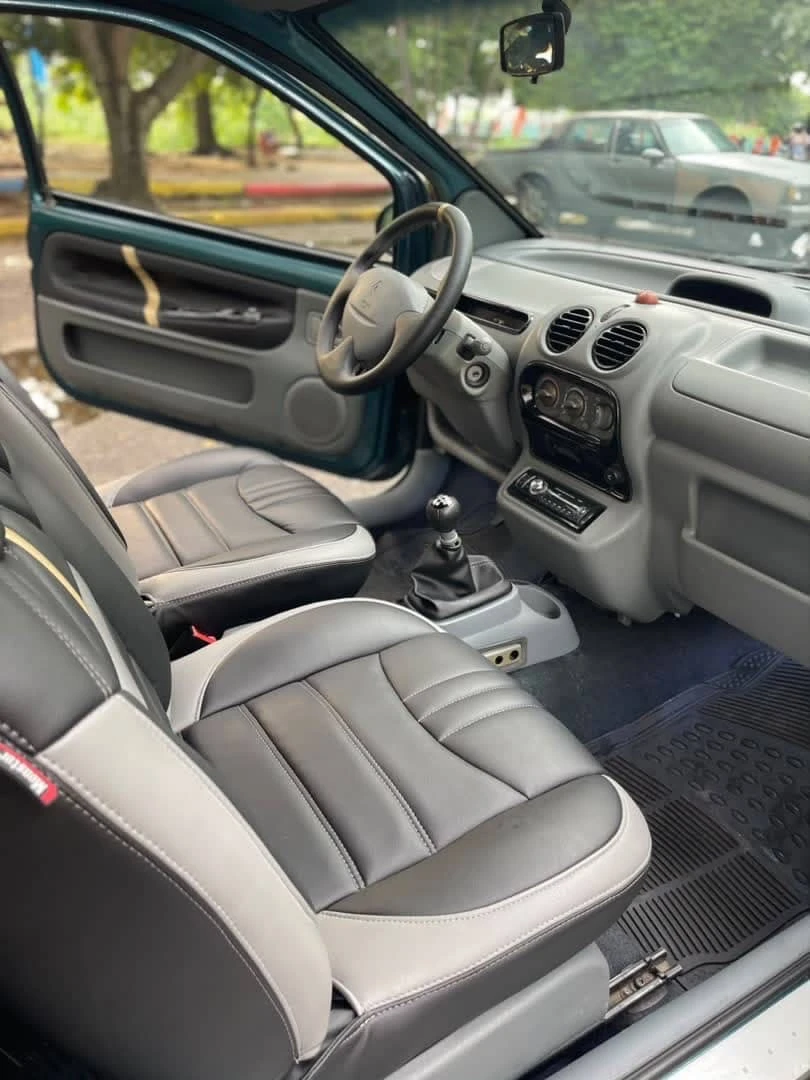 2007 Renault Twingo 16 válvulas — foto 4