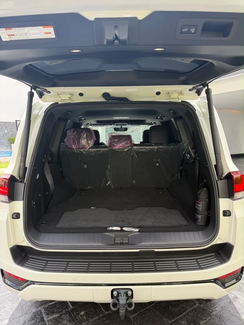 2026 Toyota Land Cruiser Lc300 vx — foto 7