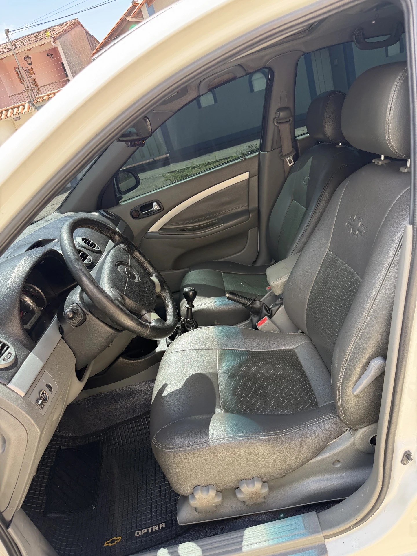 2011 Chevrolet Optra Advanced — foto 8