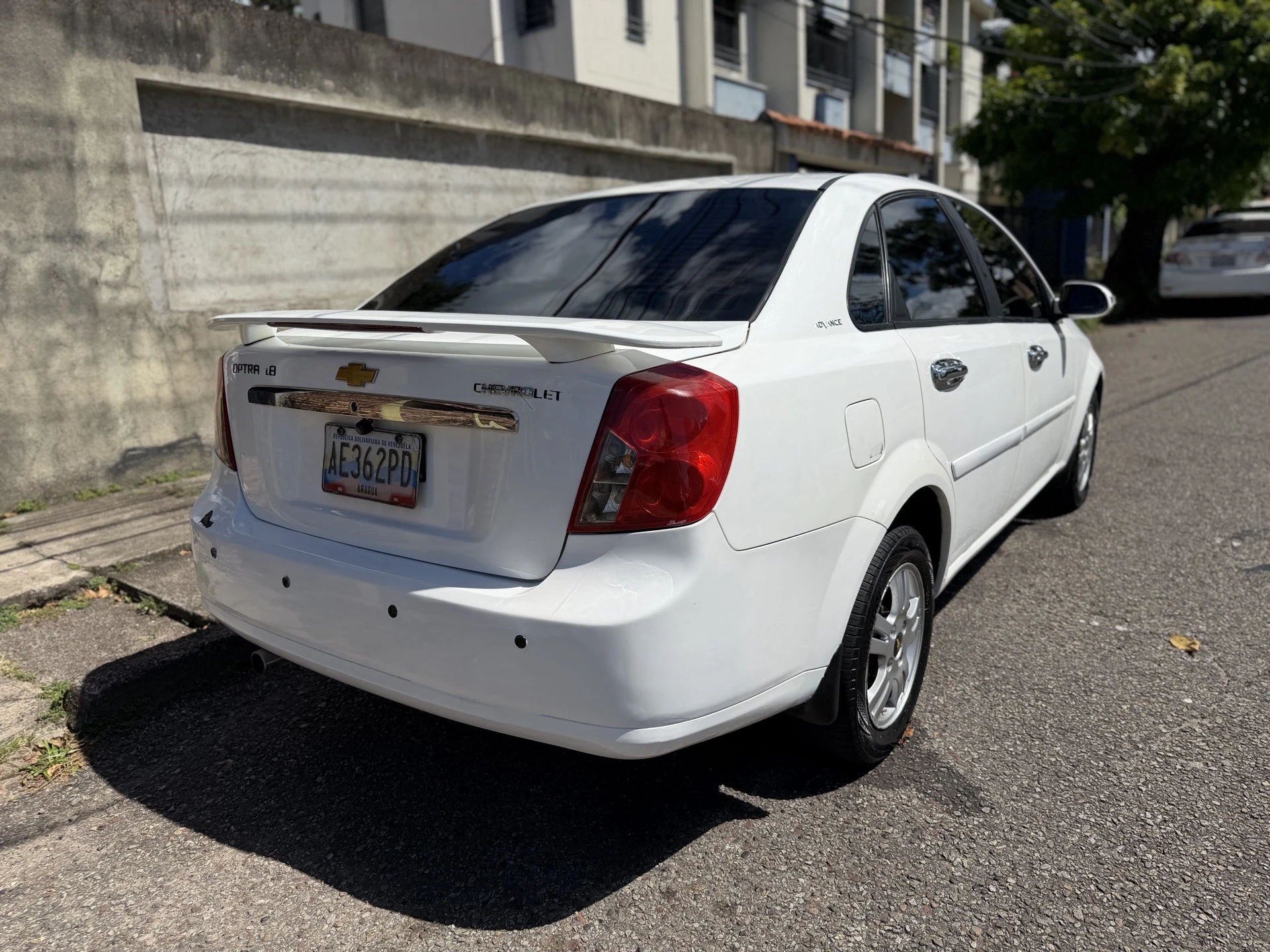 2011 Chevrolet Optra Advanced — foto 9