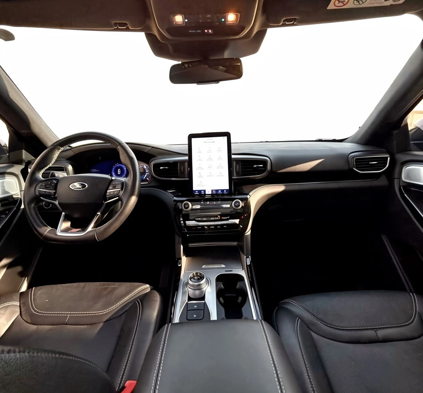 2023 Ford Explorer ST — foto 4