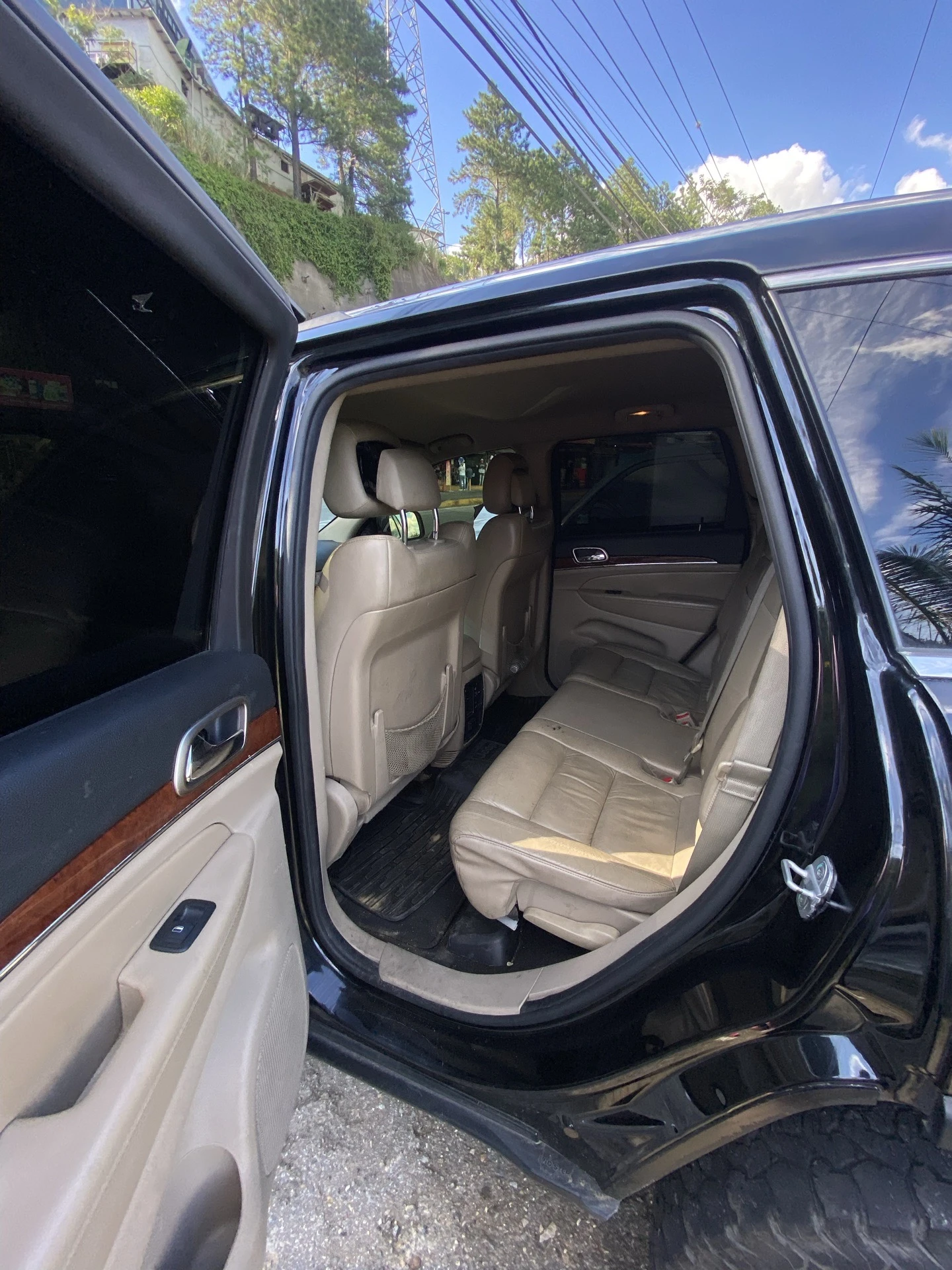2012 Jeep Grand Cherokee Limited 4x4 — foto 2