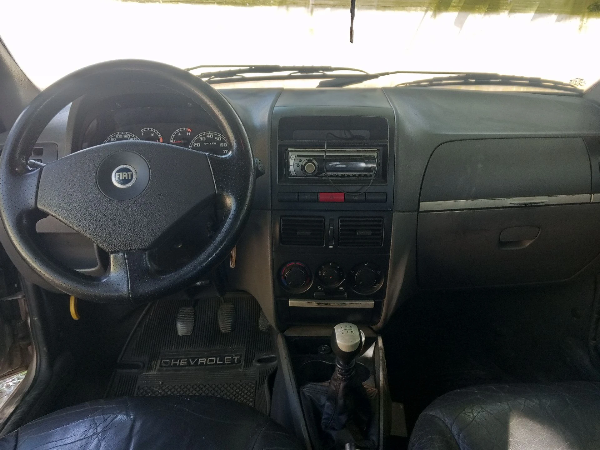 2007 Fiat Siena HLX — foto 10