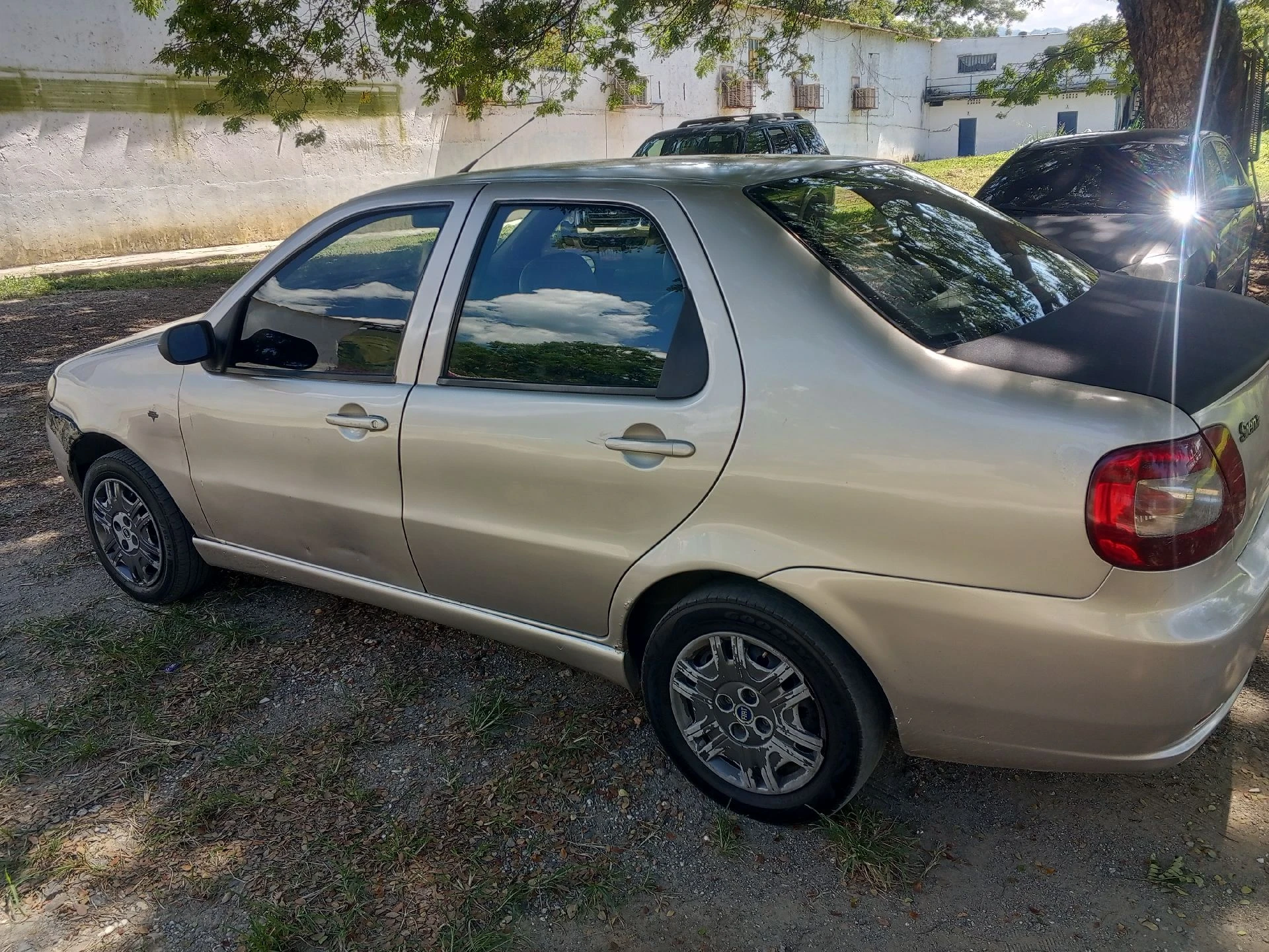 2007 Fiat Siena HLX — foto 12