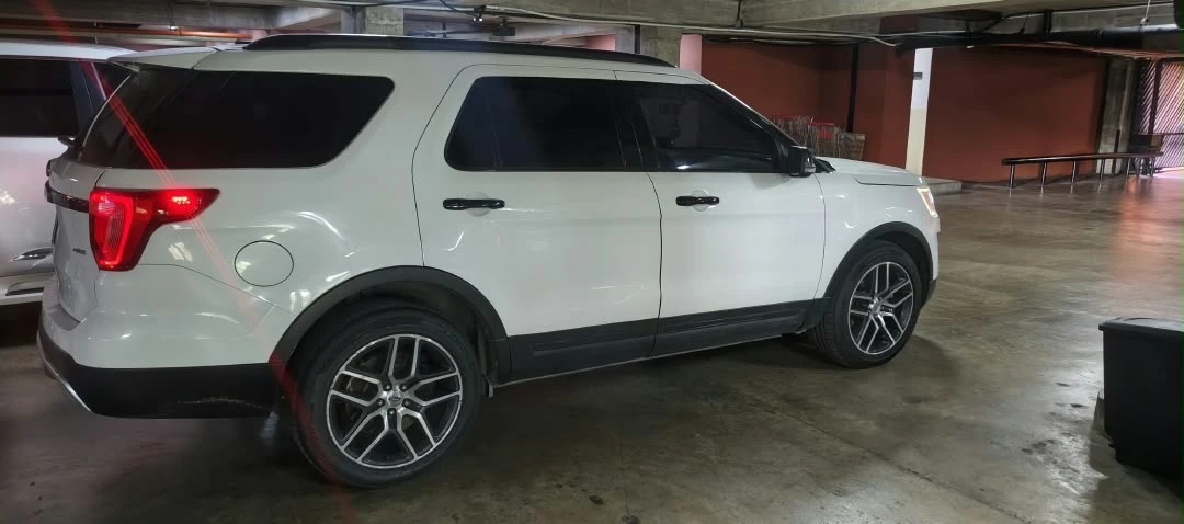 2016 Ford Explorer Sporwagon — foto 4