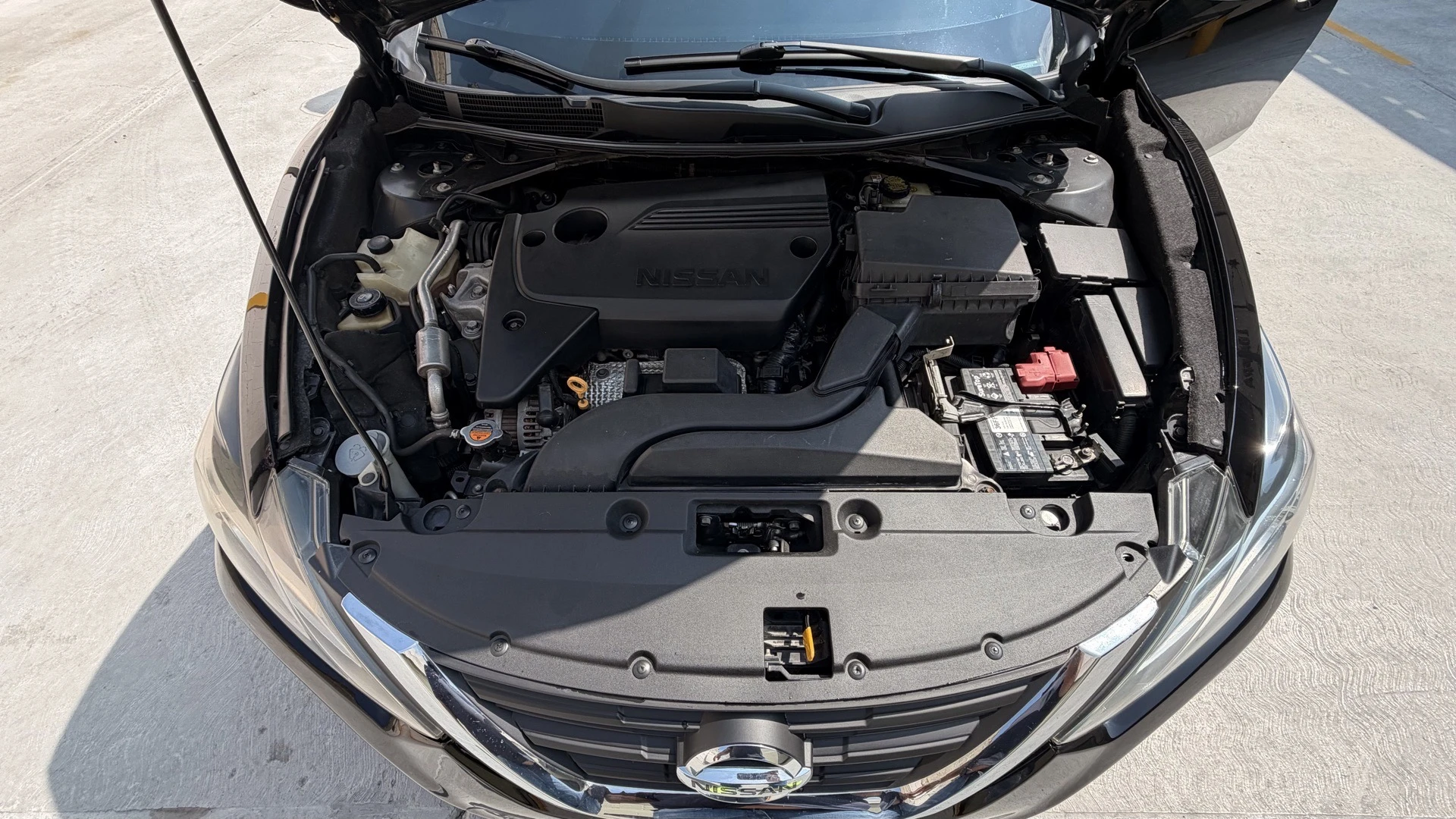 2017 Nissan Altima Sport — foto 10