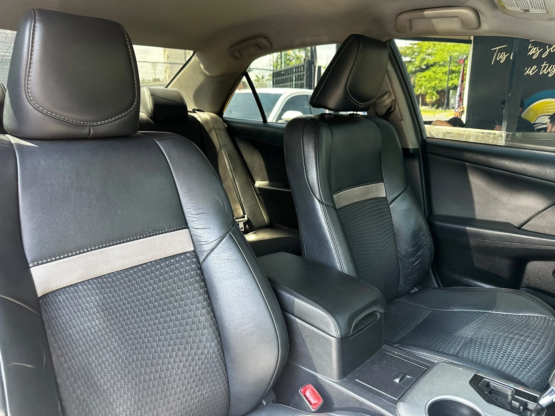 2014 Toyota Camry Se — foto 6