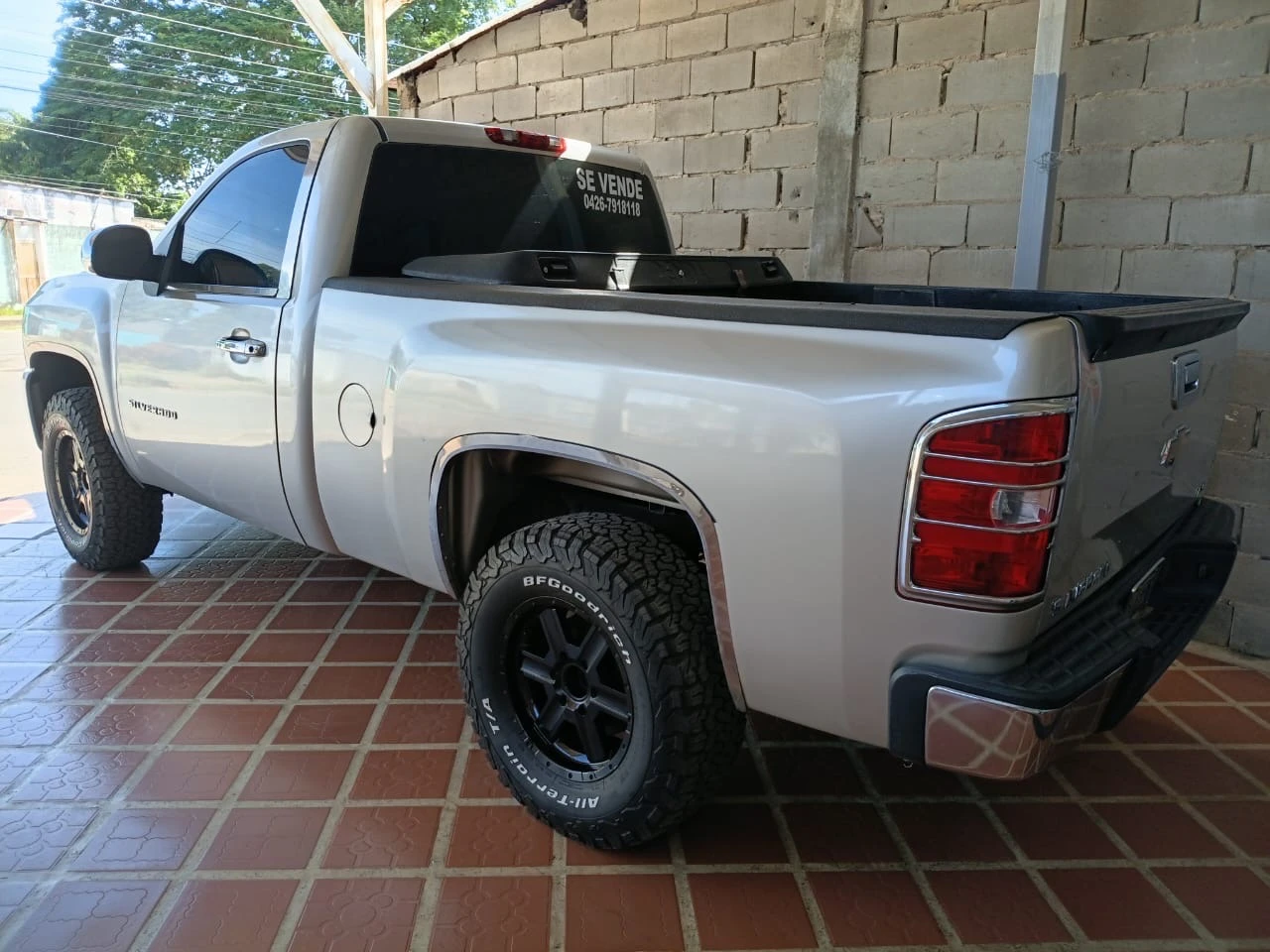 2010 Chevrolet Silverado Ls — foto 11