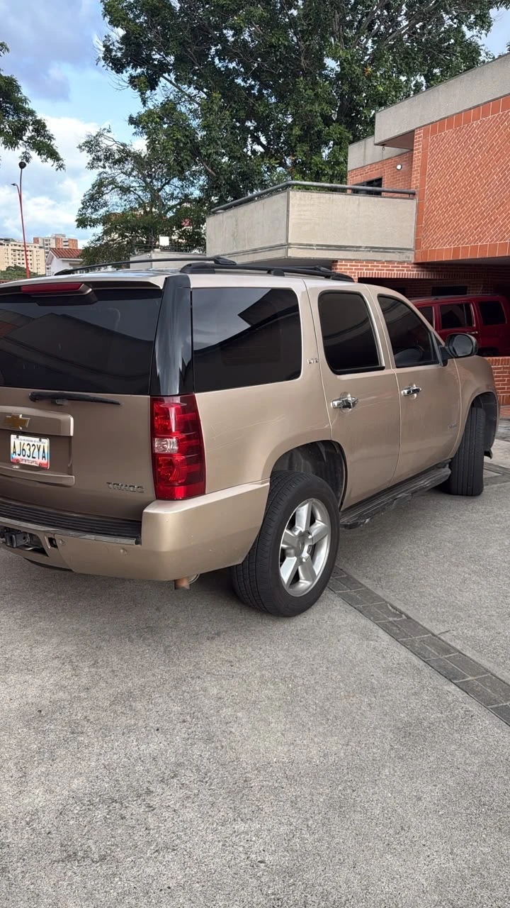 2013 Chevrolet Tahoe LTZ — foto 3