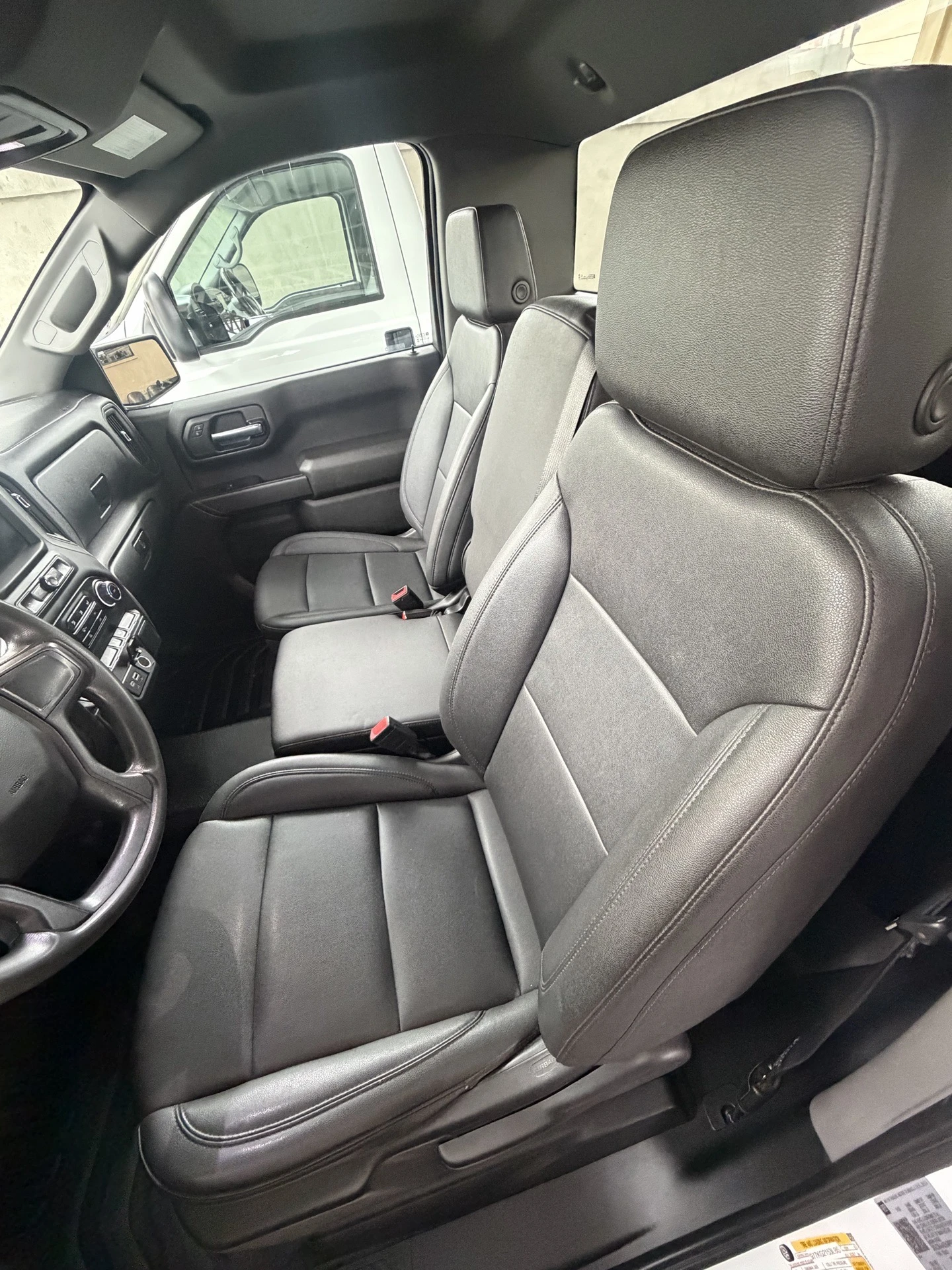 2023 Chevrolet Silverado Le — foto 3