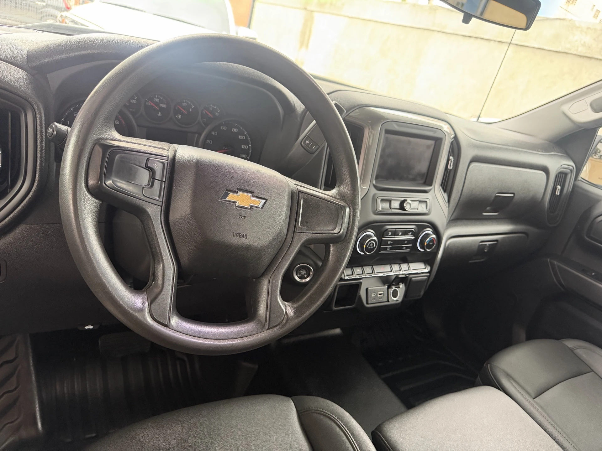 2023 Chevrolet Silverado Le — foto 2