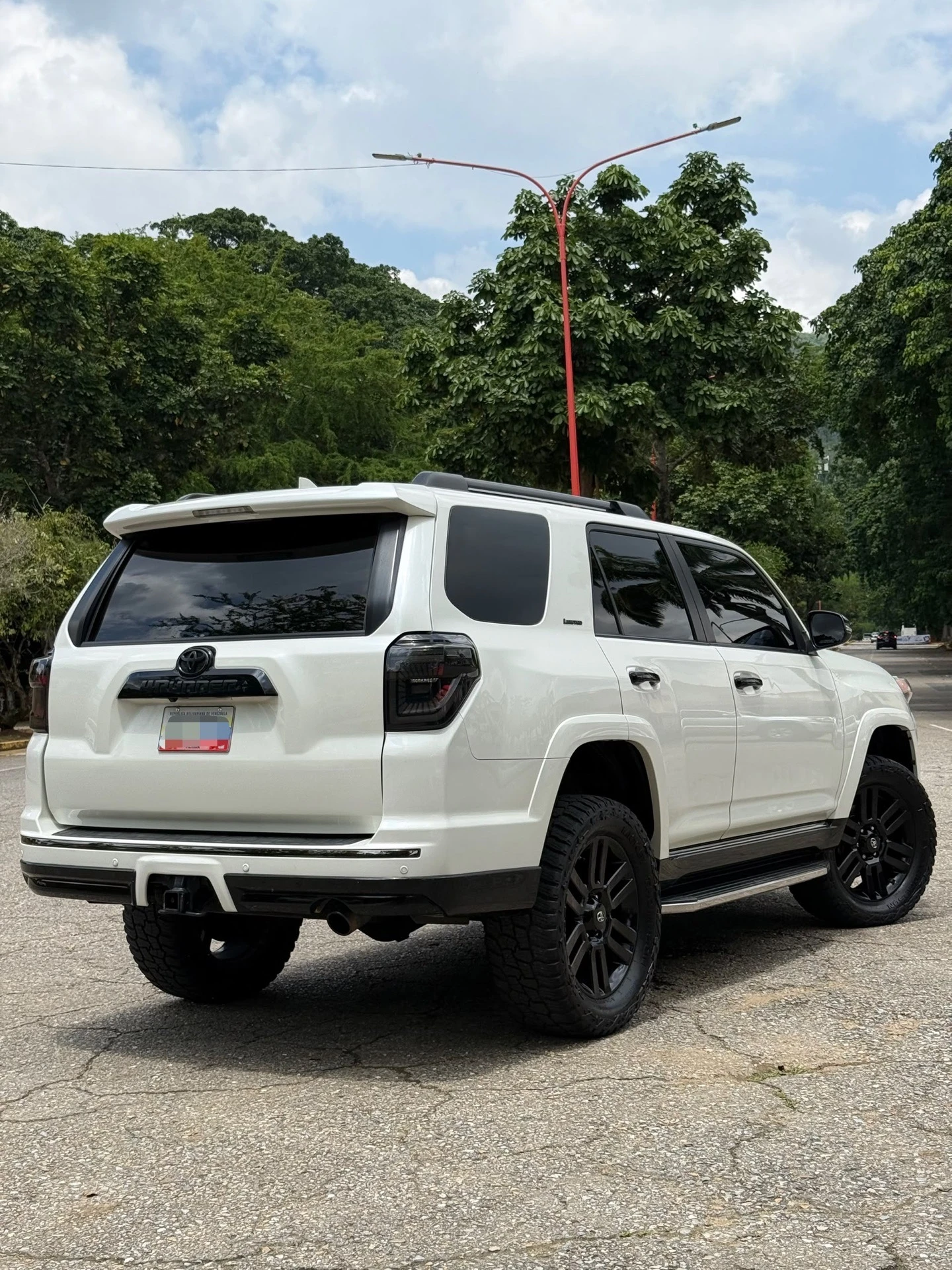 2020 Toyota 4Runner Limited night shade — foto 5