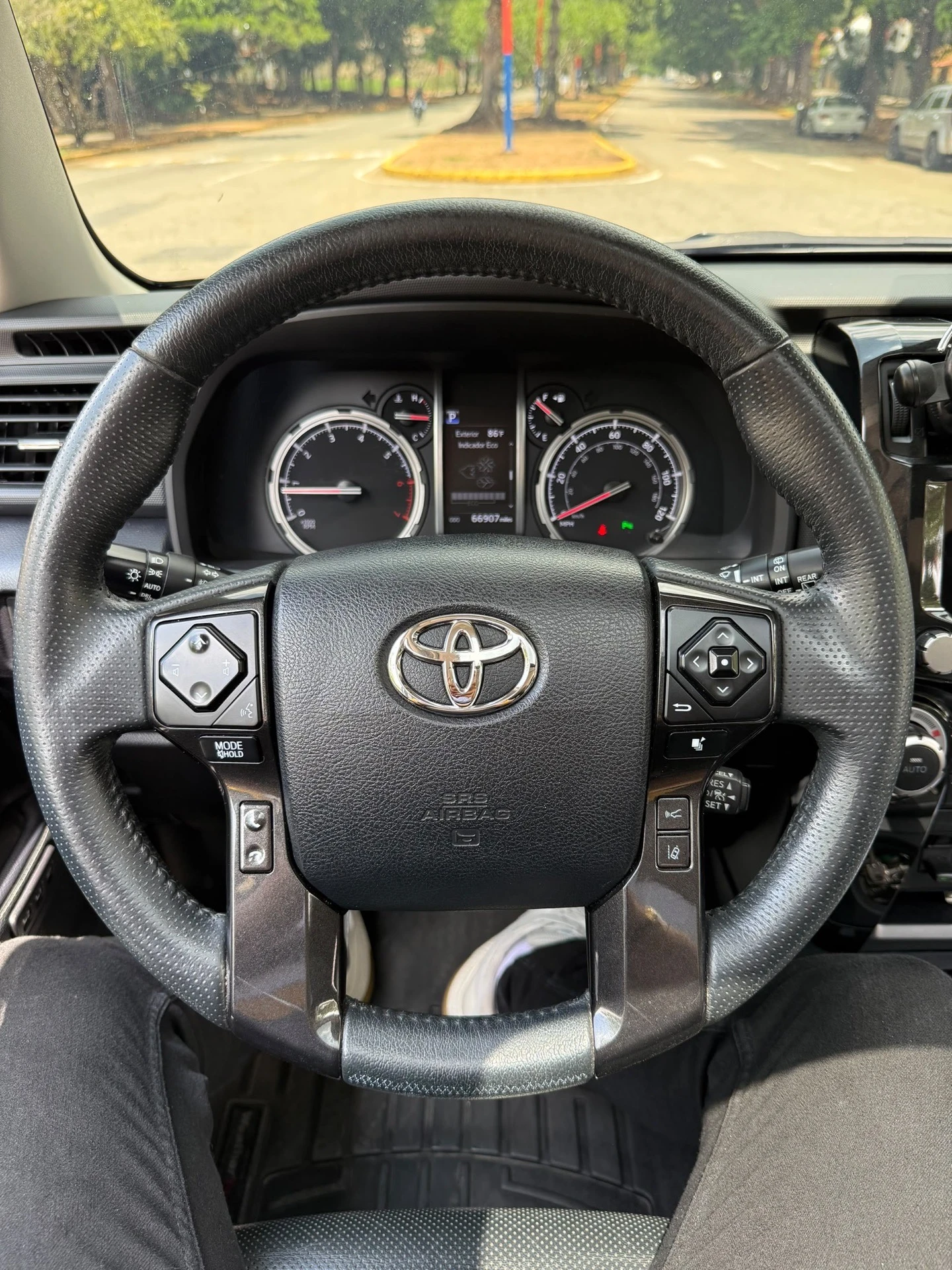 2020 Toyota 4Runner Limited night shade — foto 6