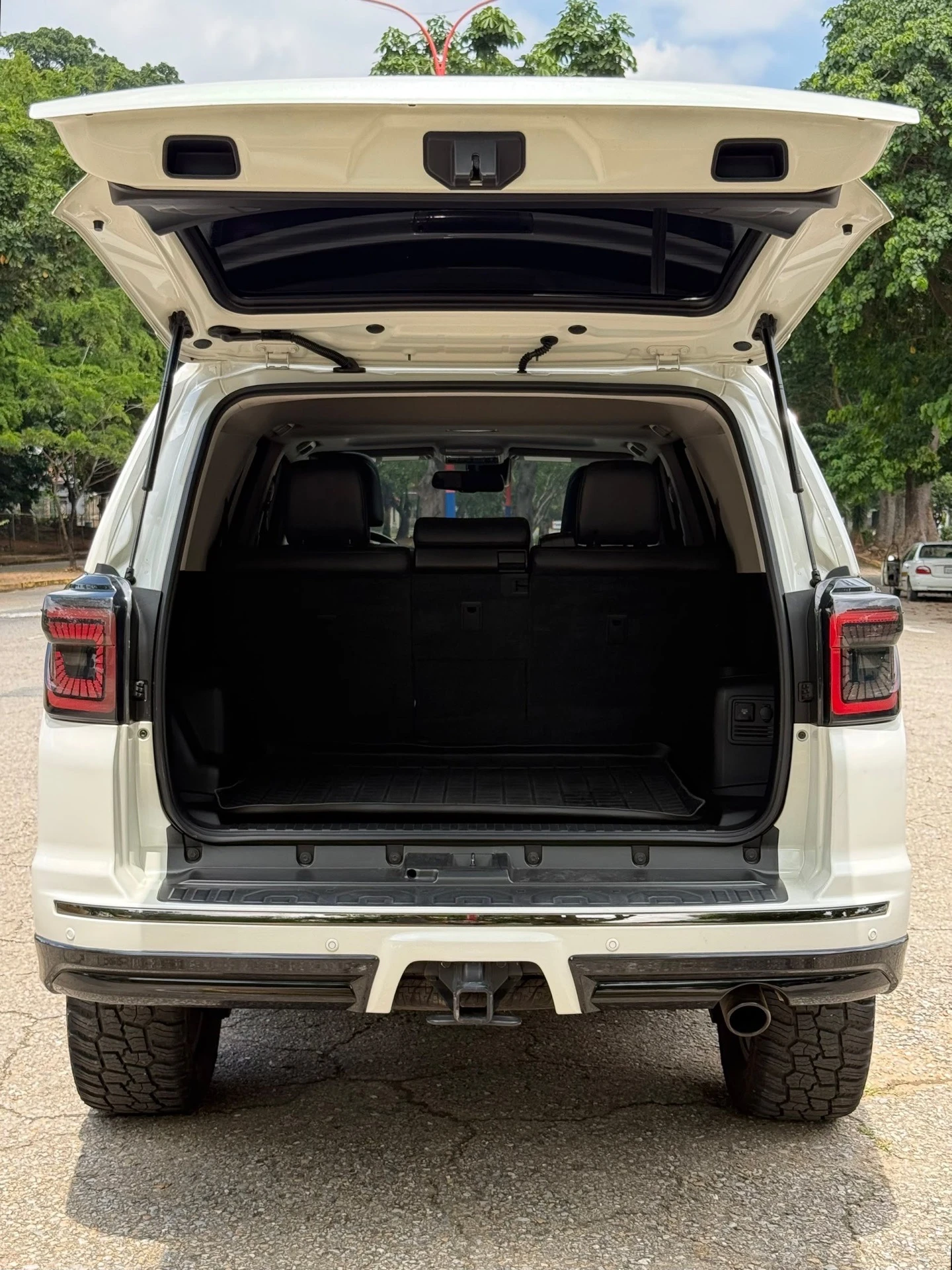 2020 Toyota 4Runner Limited night shade — foto 10