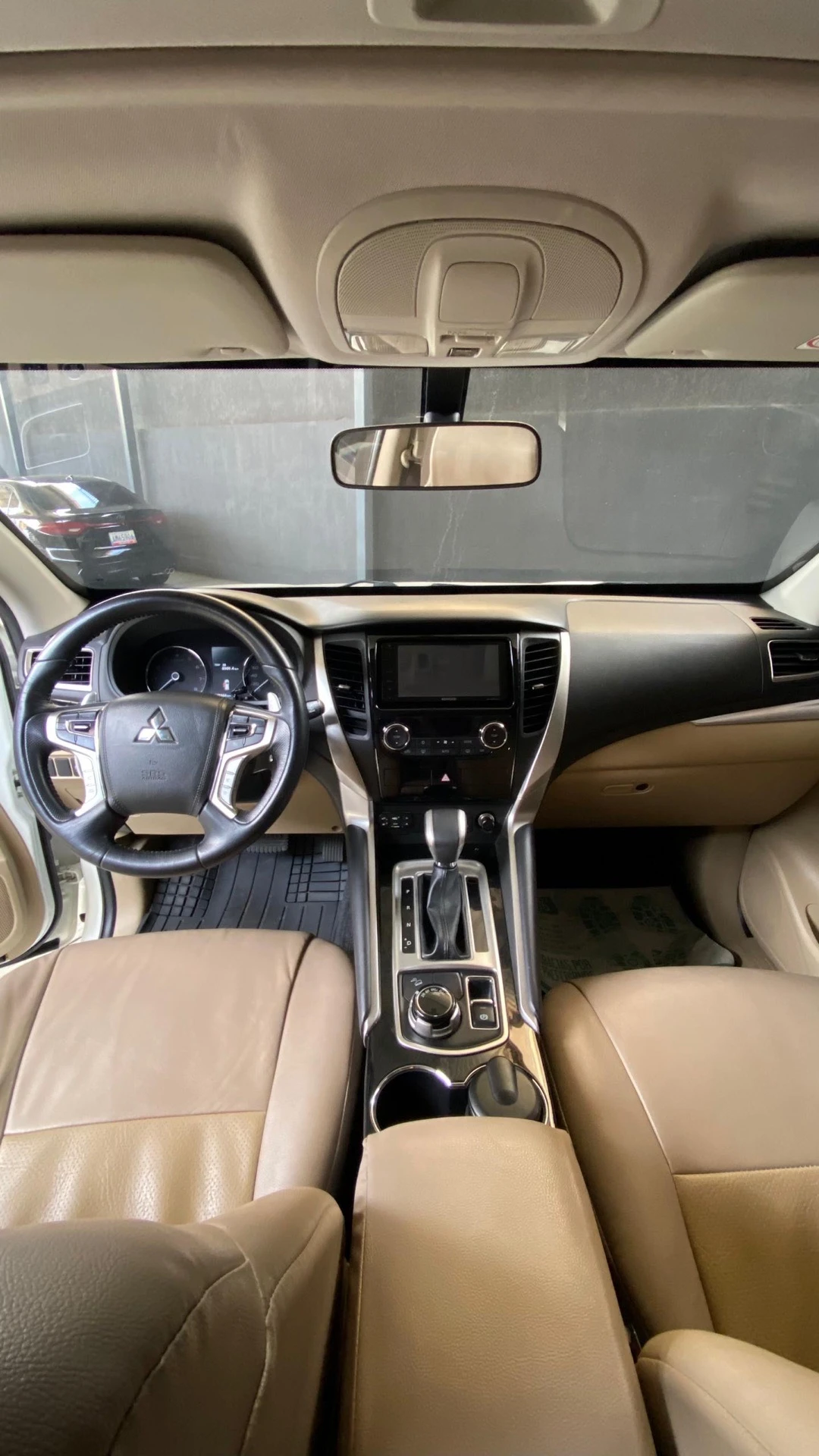 2019 Mitsubishi Montero Sport — foto 8