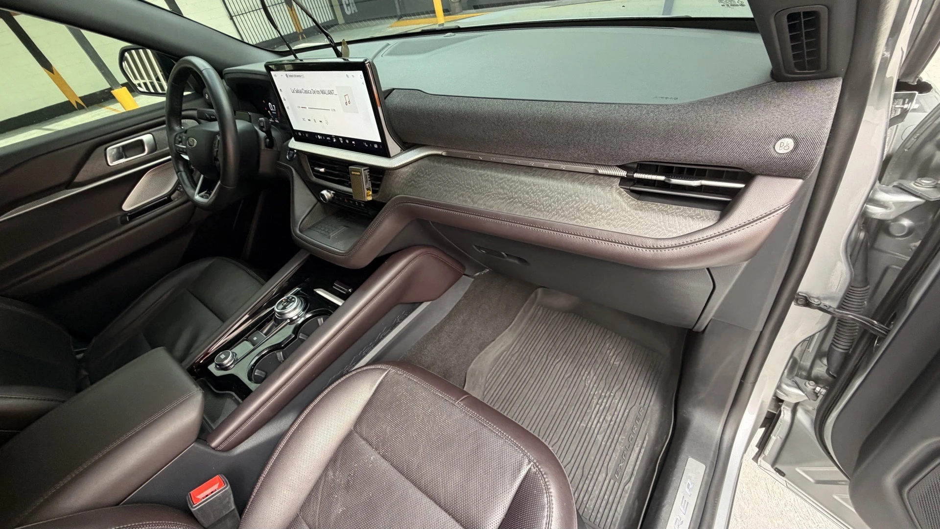 2025 Ford Explorer Platinum 4WD — foto 7