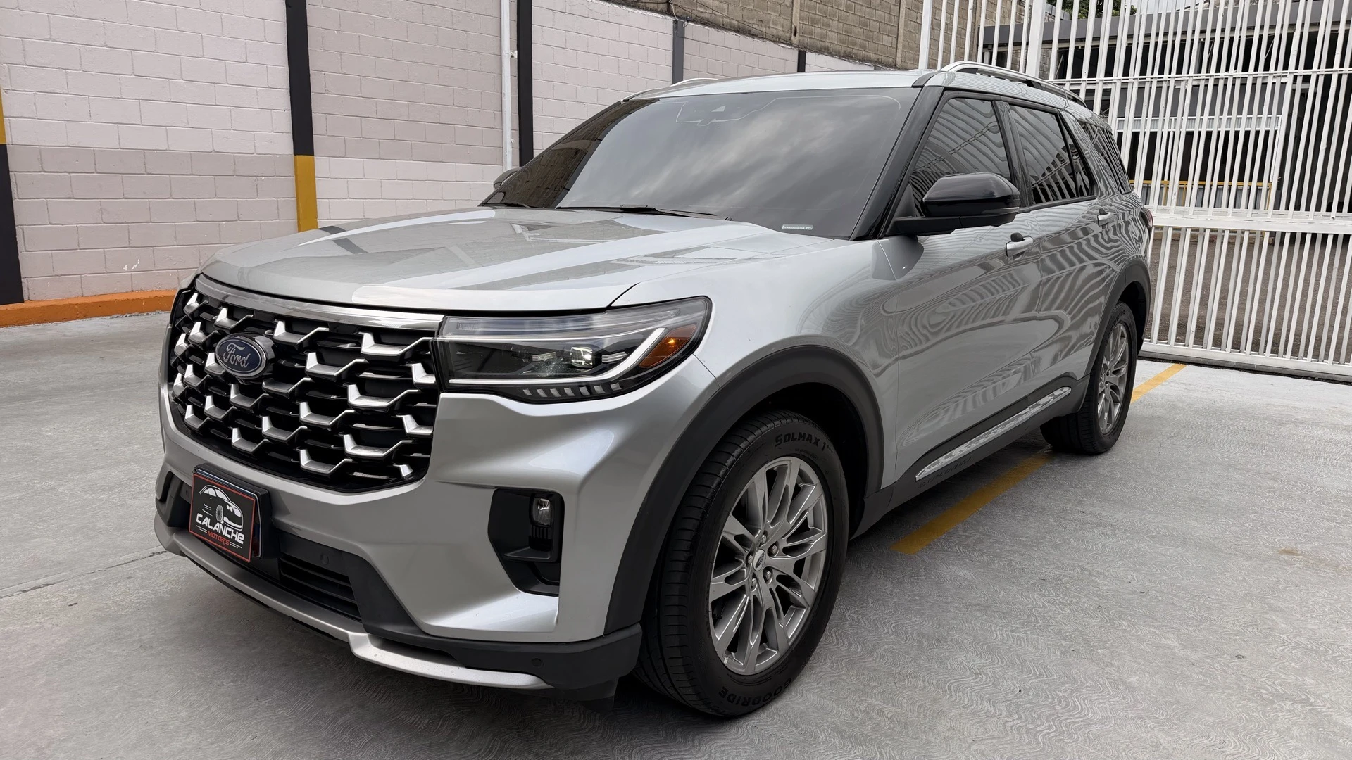 2025 Ford Explorer Platinum 4WD — foto 6