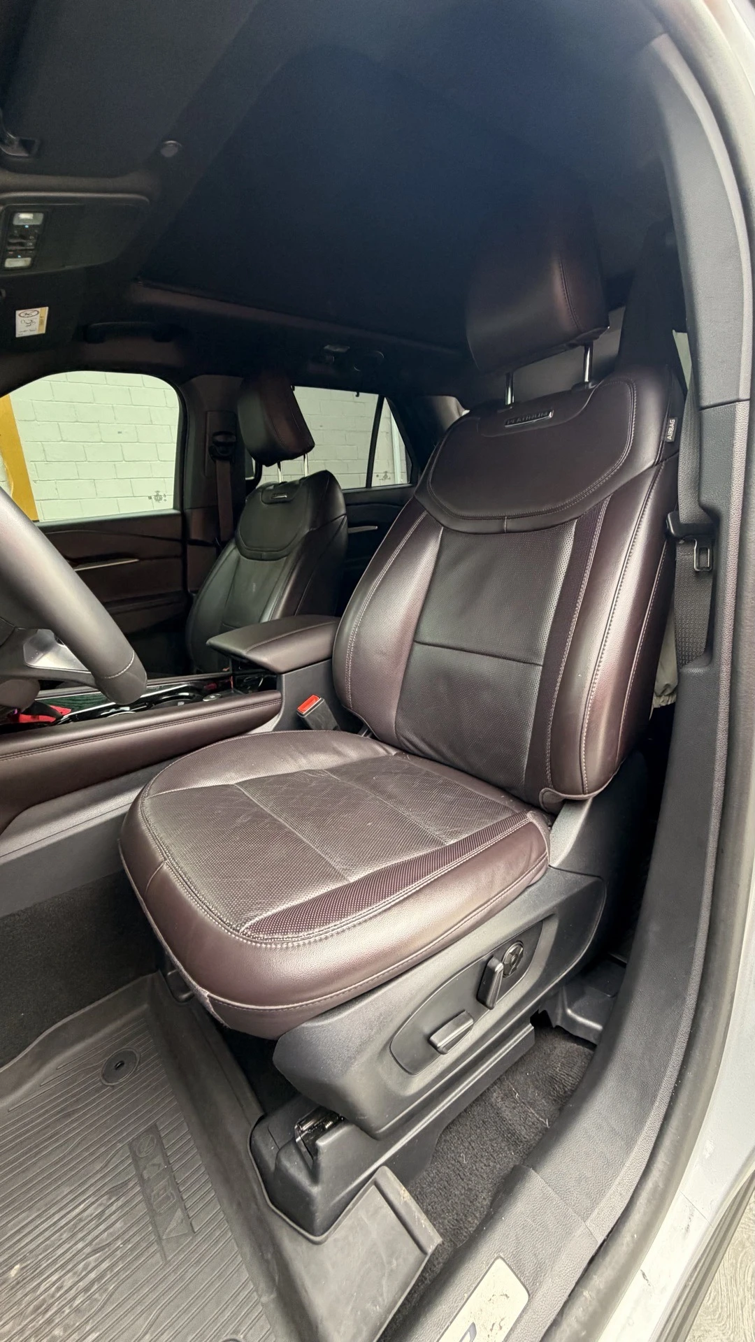 2025 Ford Explorer Platinum 4WD — foto 10
