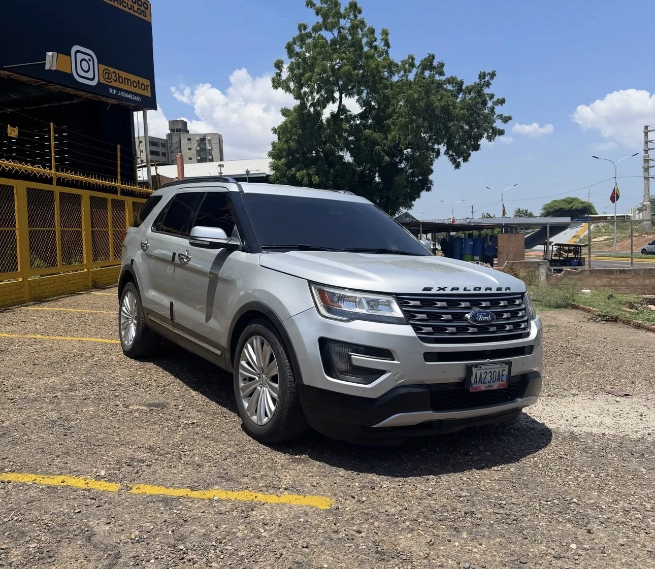2016 Ford Explorer Limited — foto 3