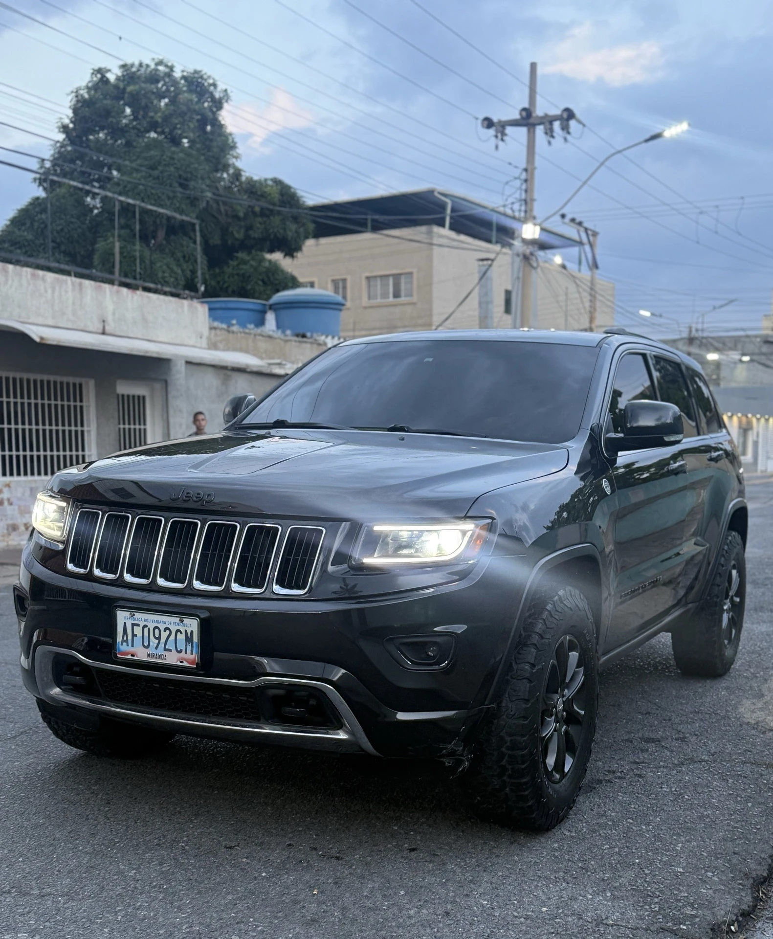 2013 Jeep Grand Cherokee L Limited 4g plus — foto 7