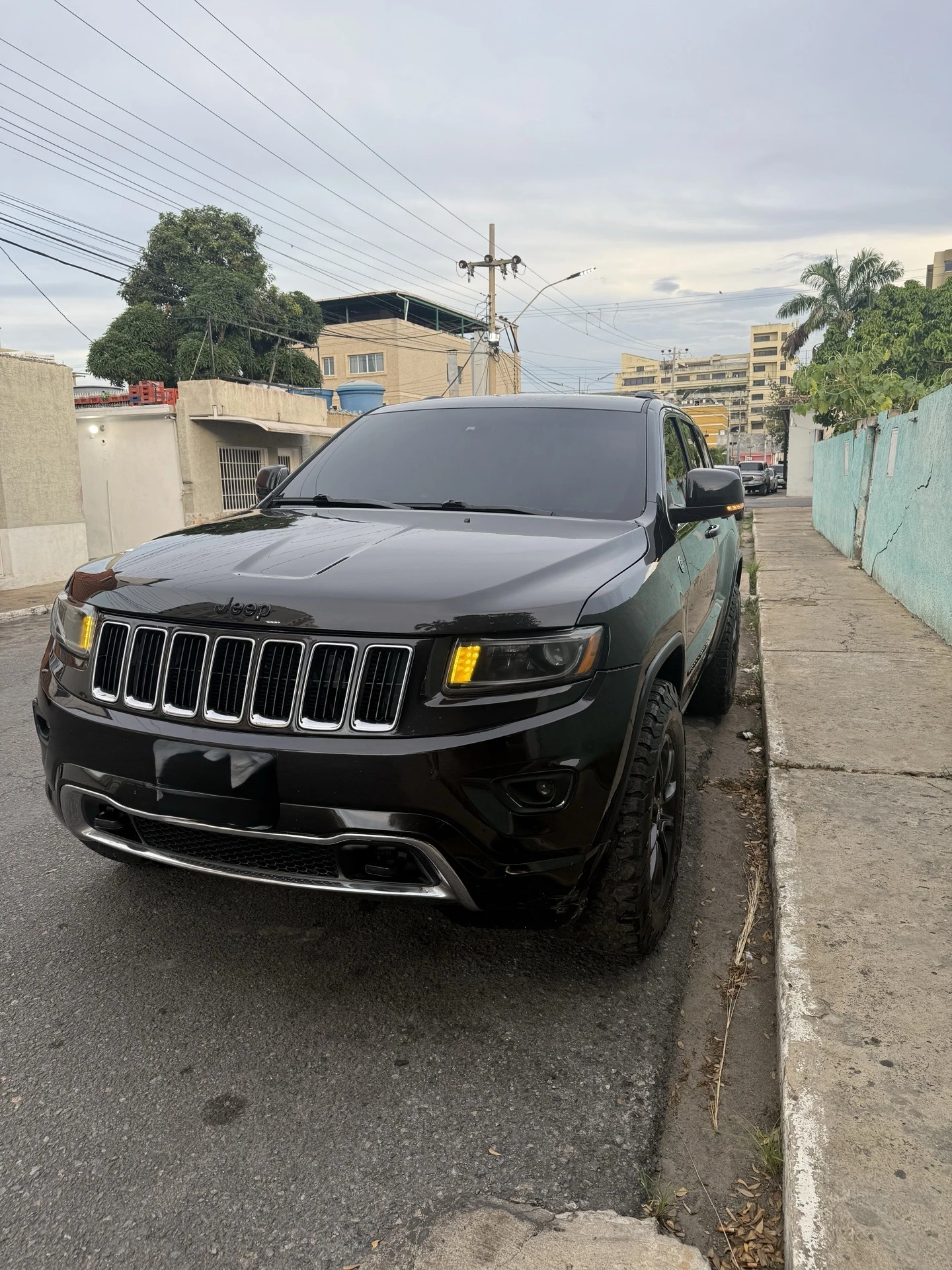 2013 Jeep Grand Cherokee L Limited 4g plus — foto 8