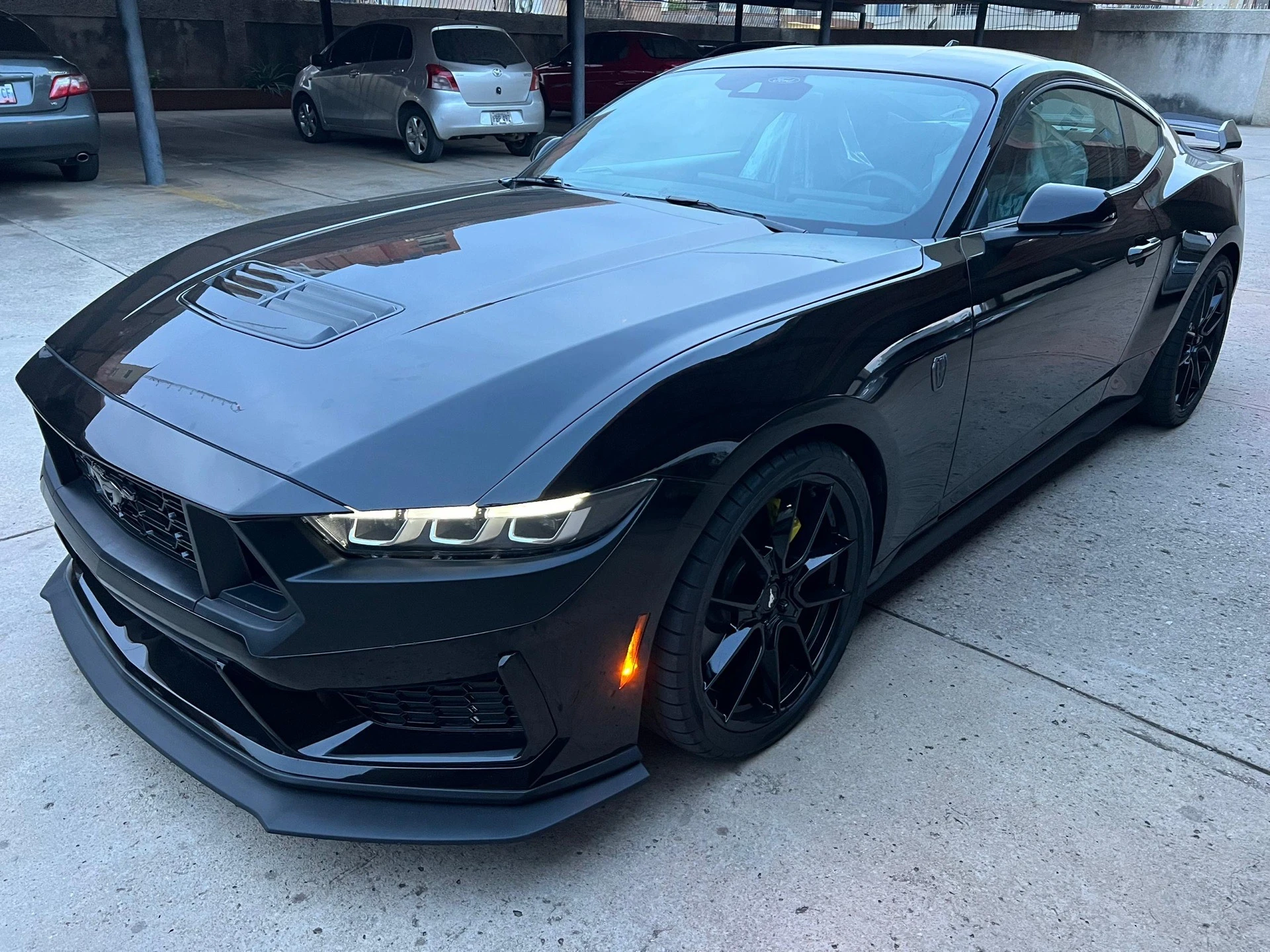 2024 Ford Mustang GT 5.0L Bodykit Dark Horse — foto 7