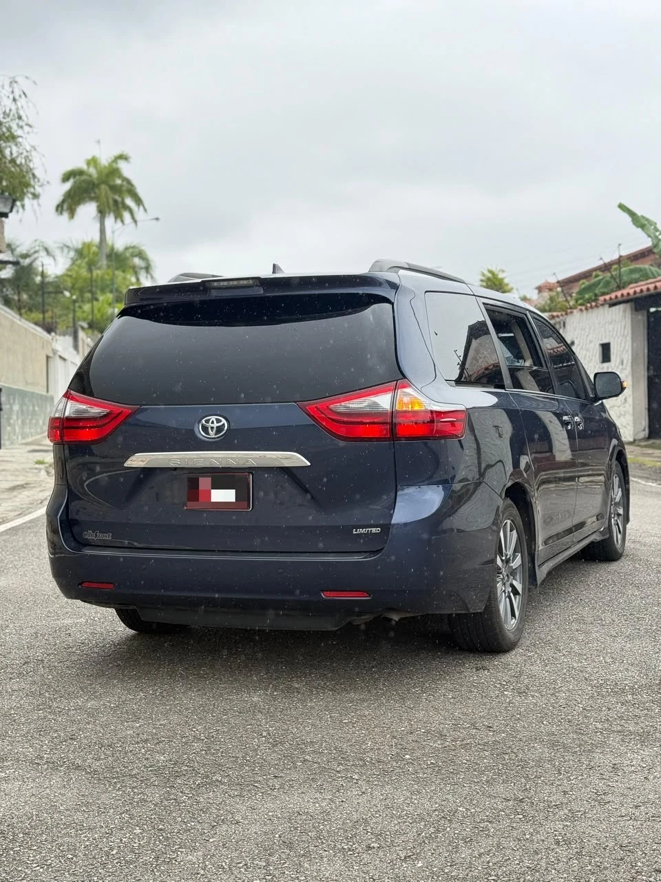 2020 Toyota Sienna Premium — foto 3