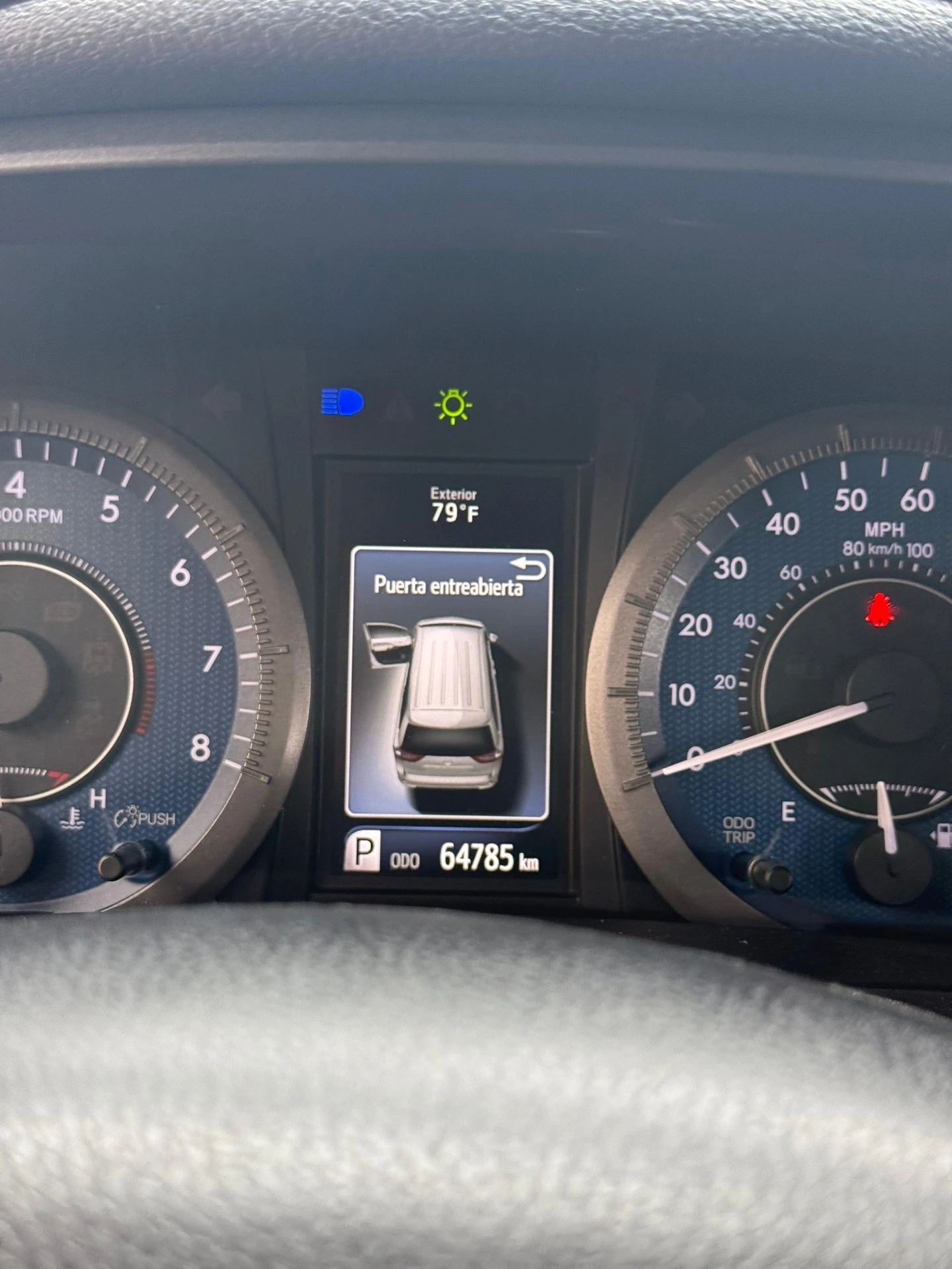 2020 Toyota Sienna Premium — foto 8
