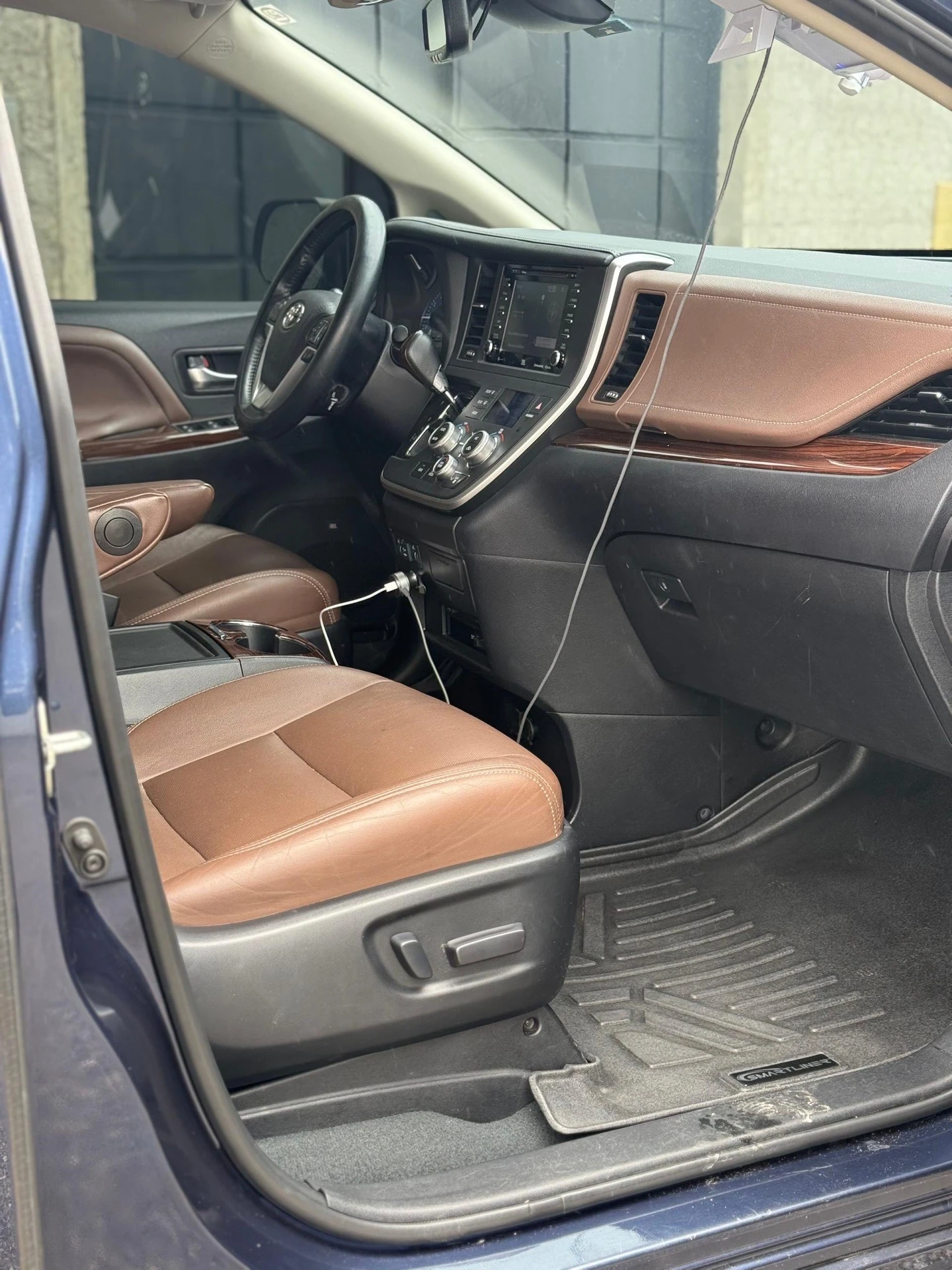 2020 Toyota Sienna Premium — foto 10