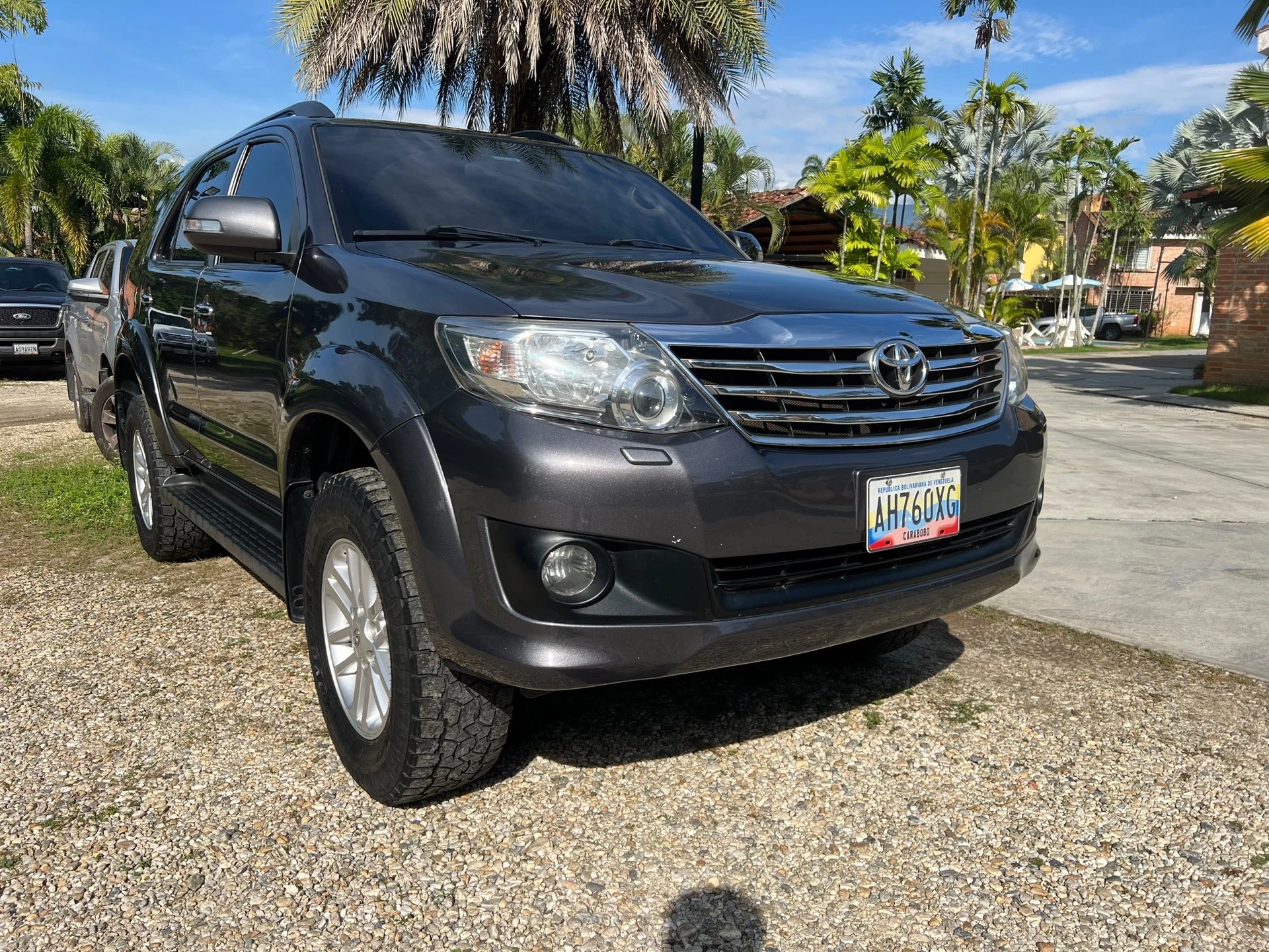 2013 Toyota Fortuner — foto 5