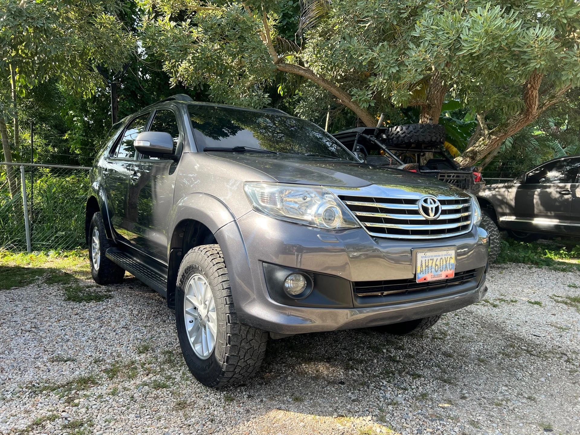 2013 Toyota Fortuner — foto 7