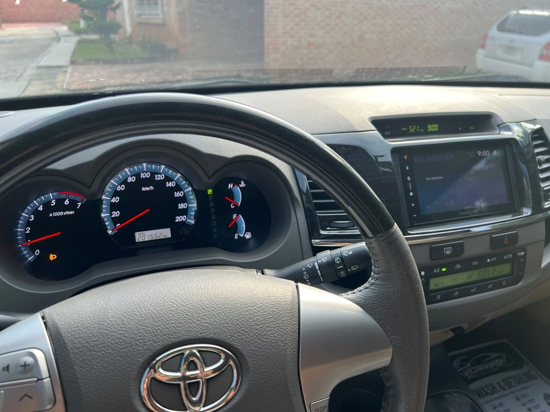 2013 Toyota Fortuner — foto 8