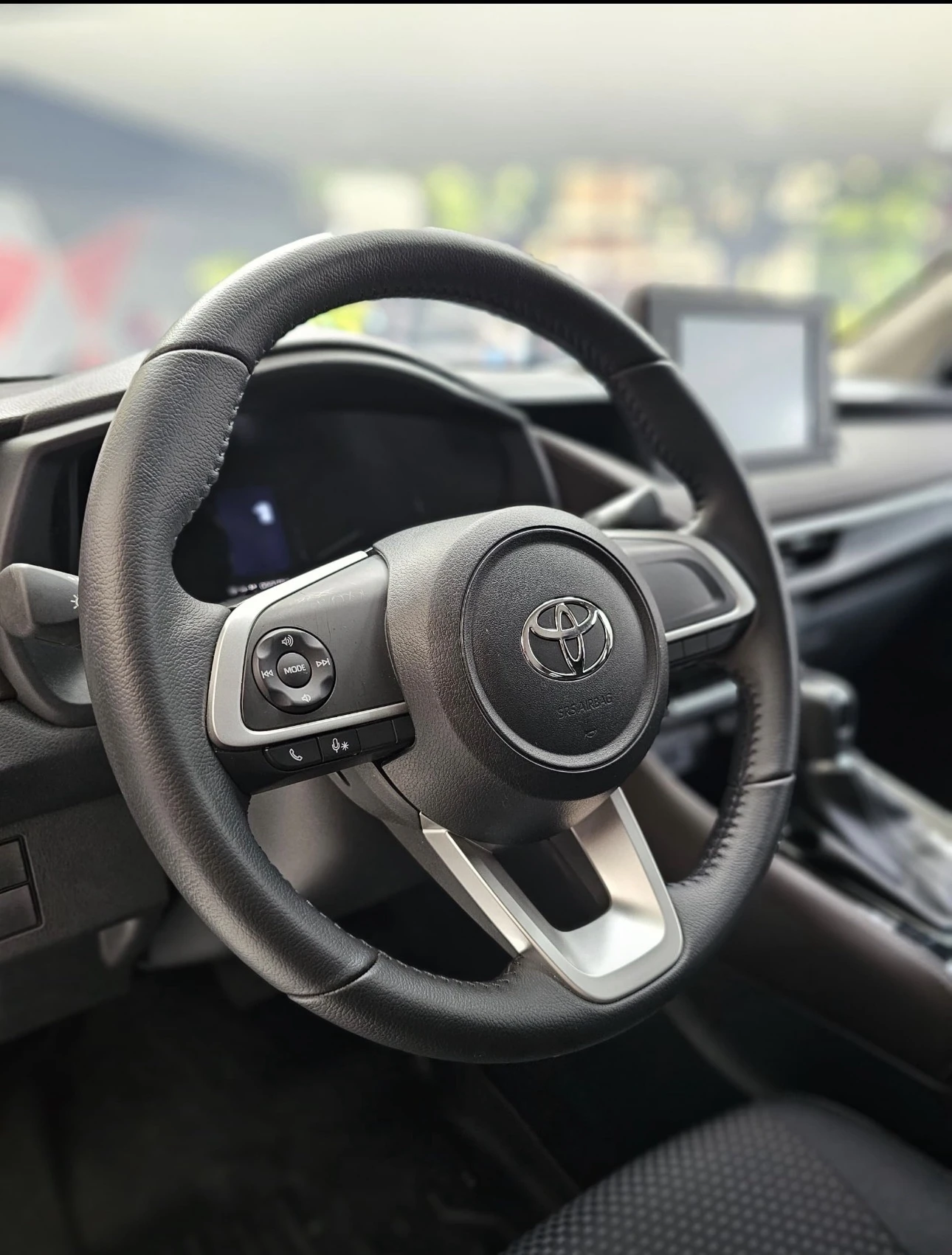2026 Toyota Yaris Sedán E — foto 3