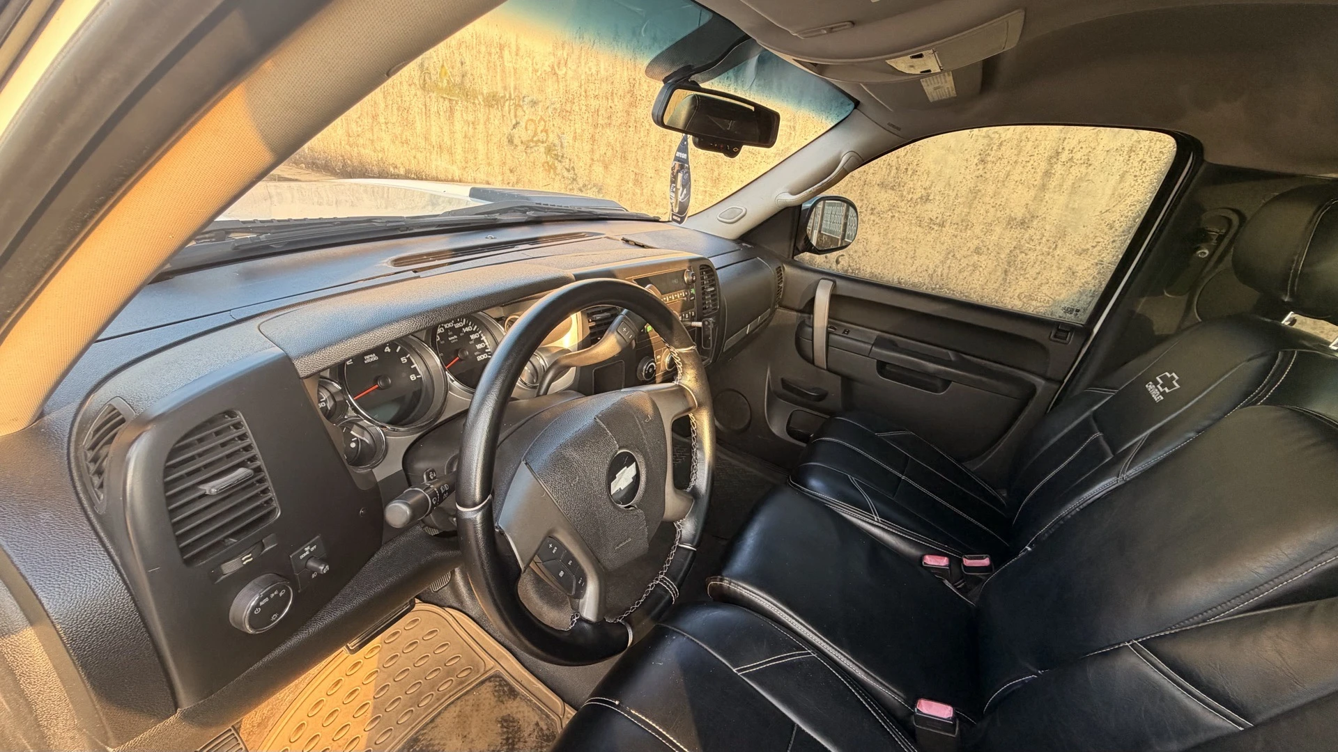 2010 Chevrolet Silverado LT — foto 6