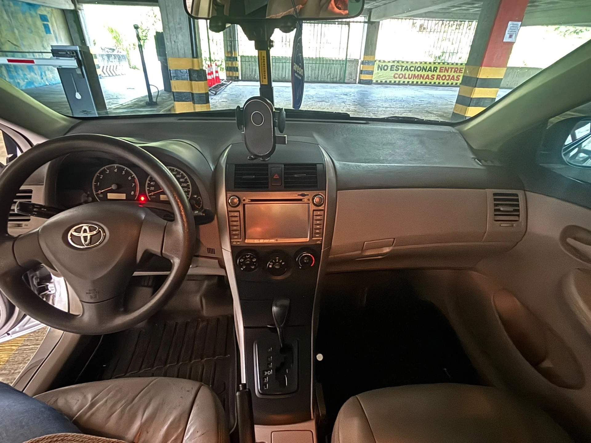 2011 Toyota Corolla XEI — foto 5