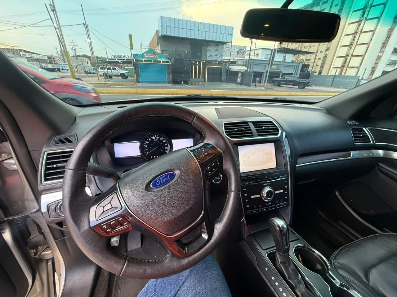 2016 Ford Explorer XLE — foto 7