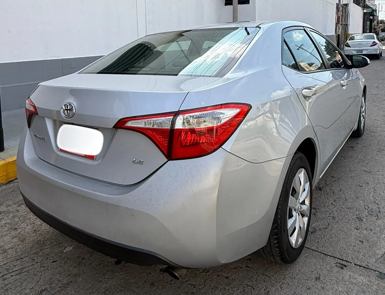 2015 Toyota Corolla Sedan — foto 3