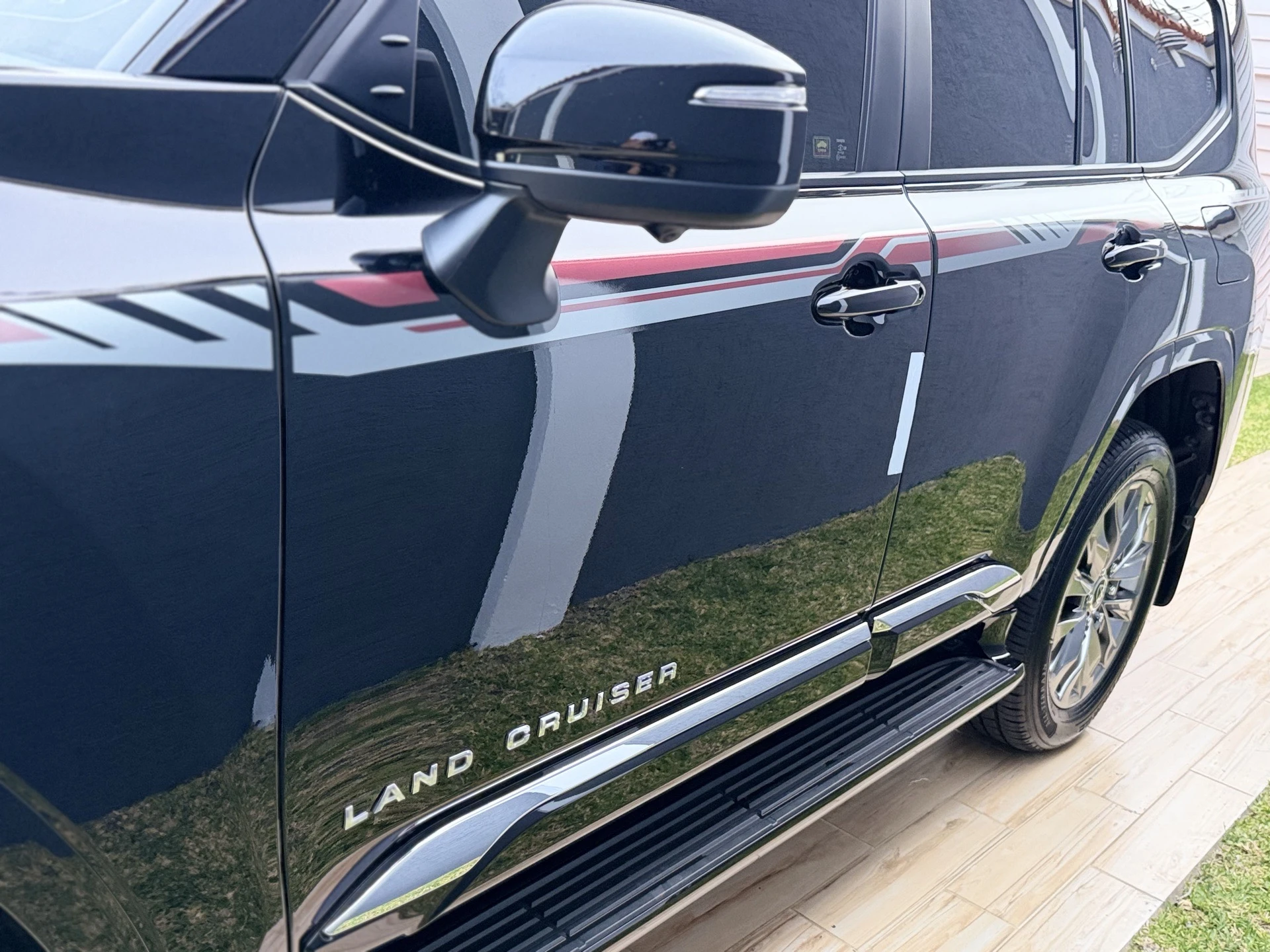 2025 Toyota Land Cruiser LC300 — foto 13