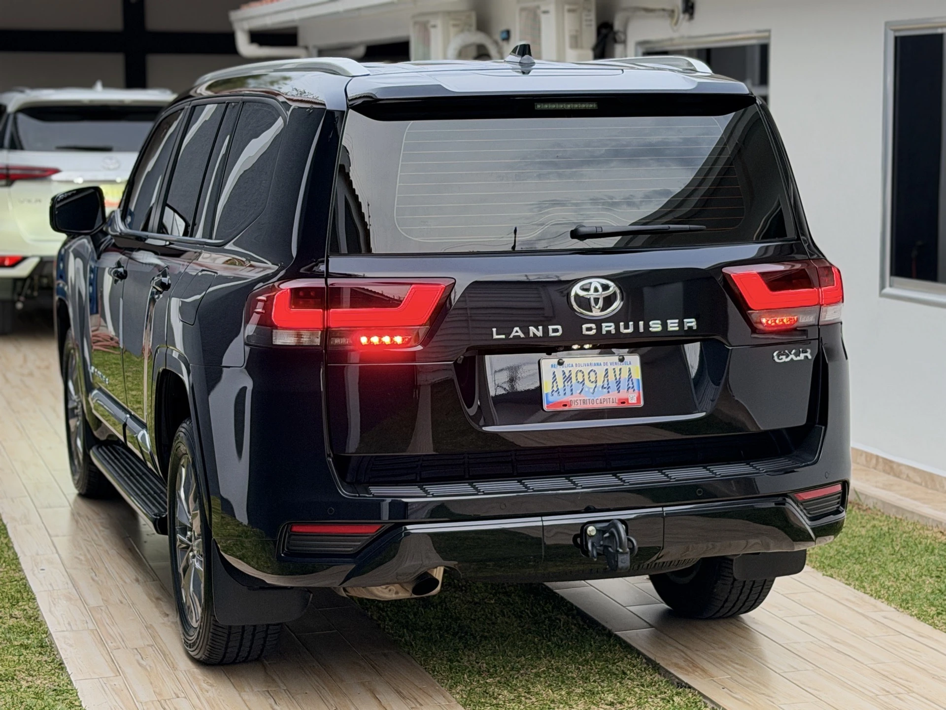 2025 Toyota Land Cruiser LC300 — foto 17
