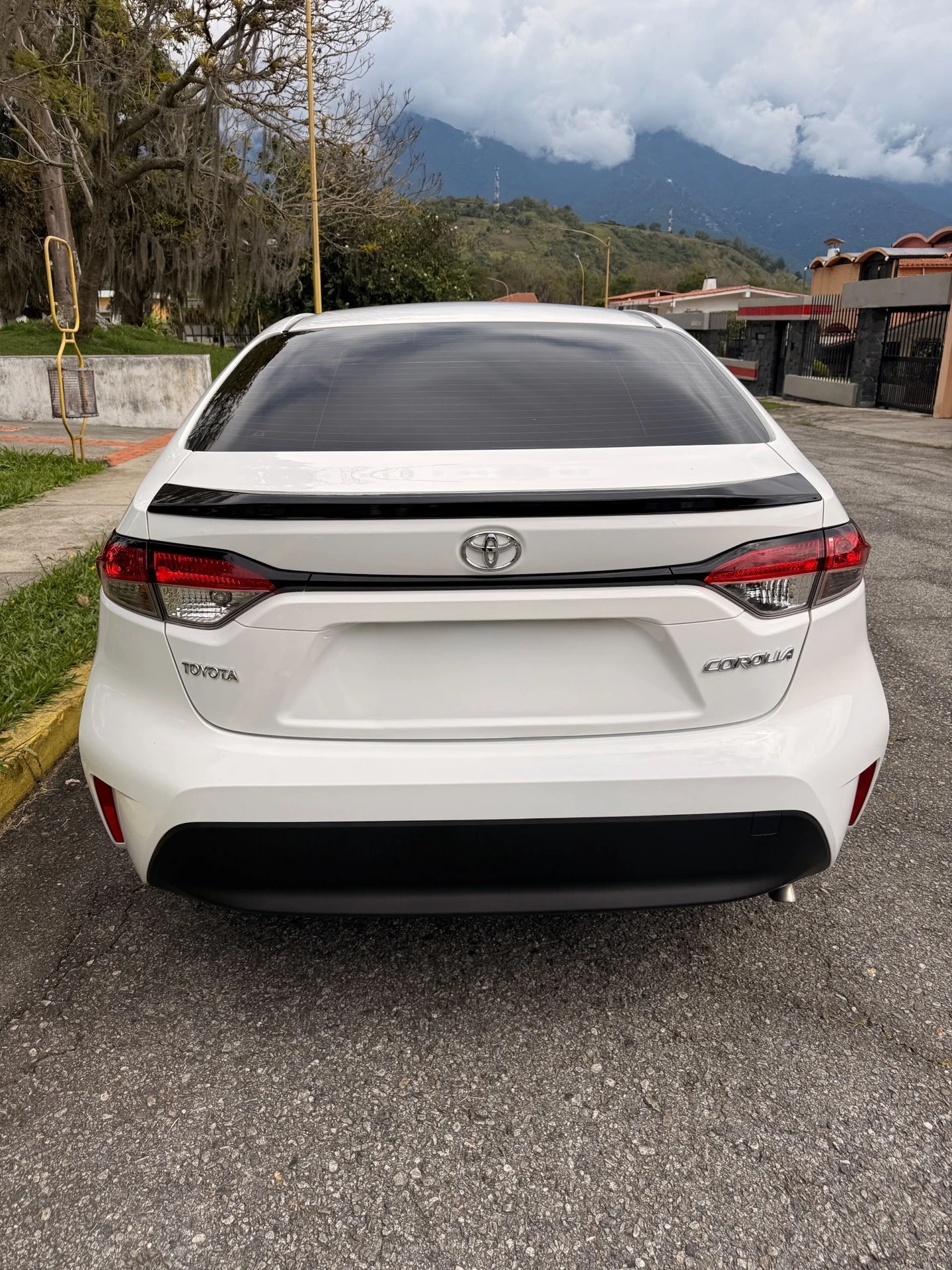2025 Toyota Corolla — foto 3