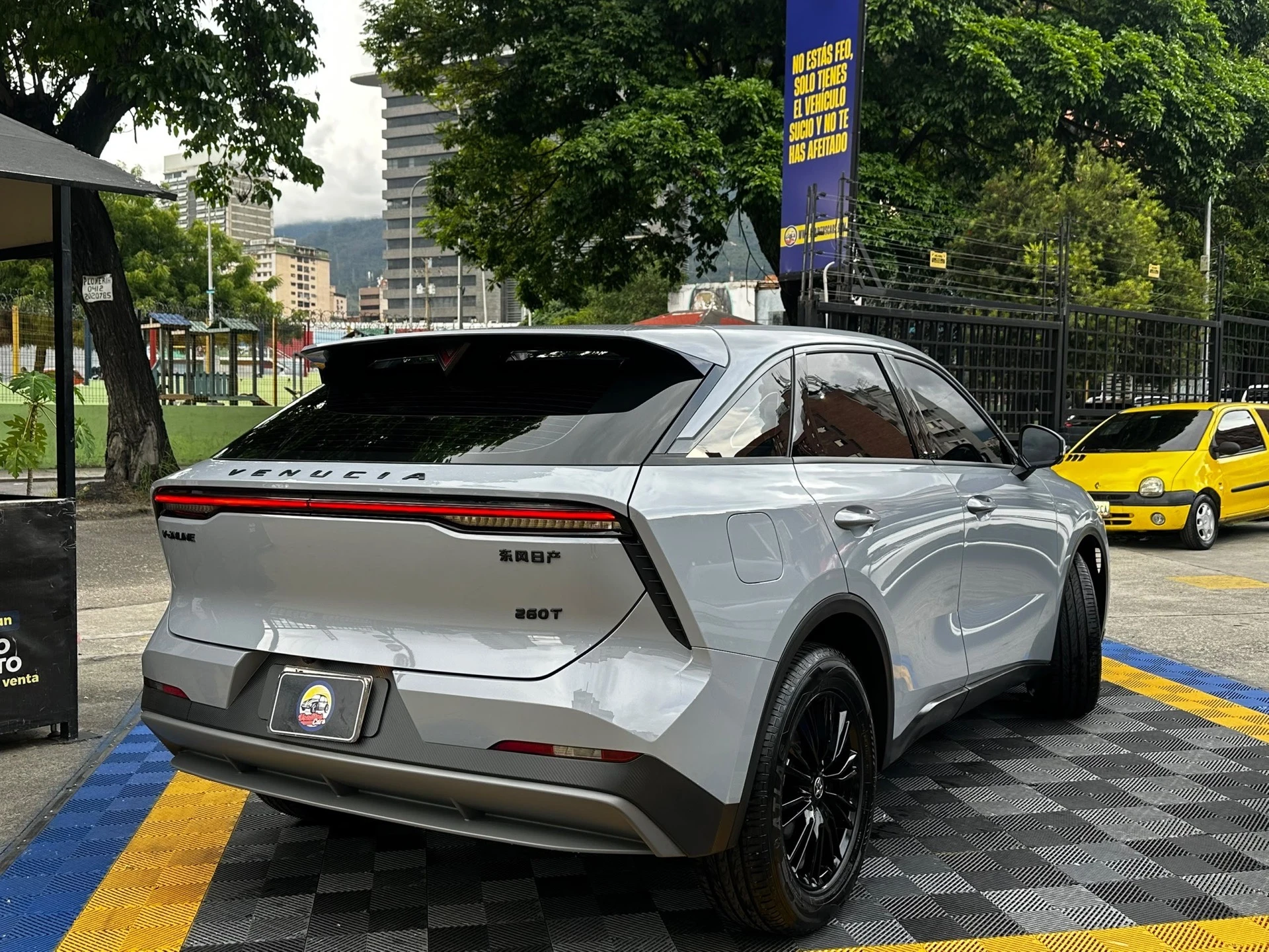 2023 Venucia V-online — foto 5