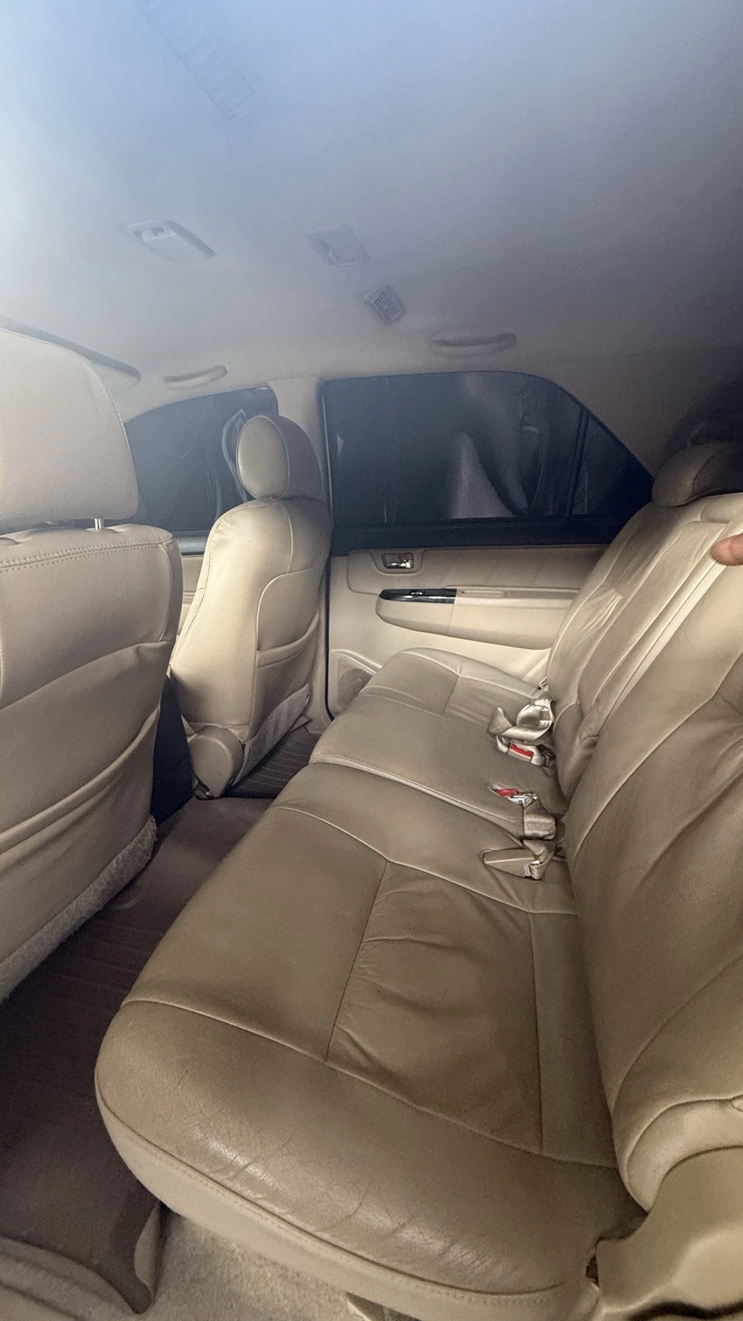 2015 Toyota Fortuner SR — foto 11