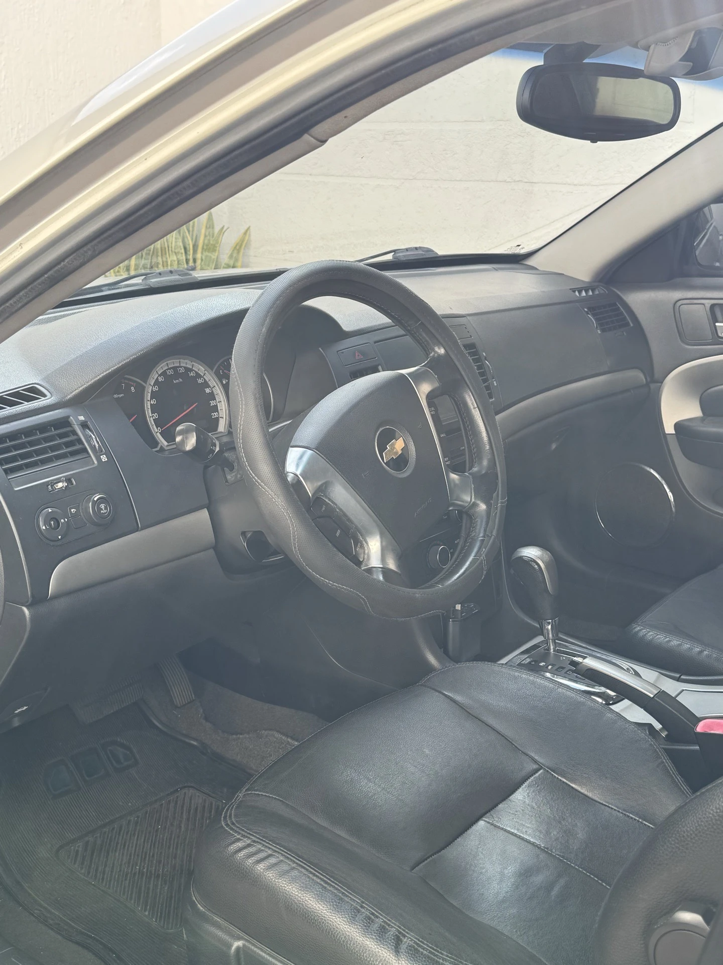 2009 Chevrolet Epica Luxury Touring — foto 7