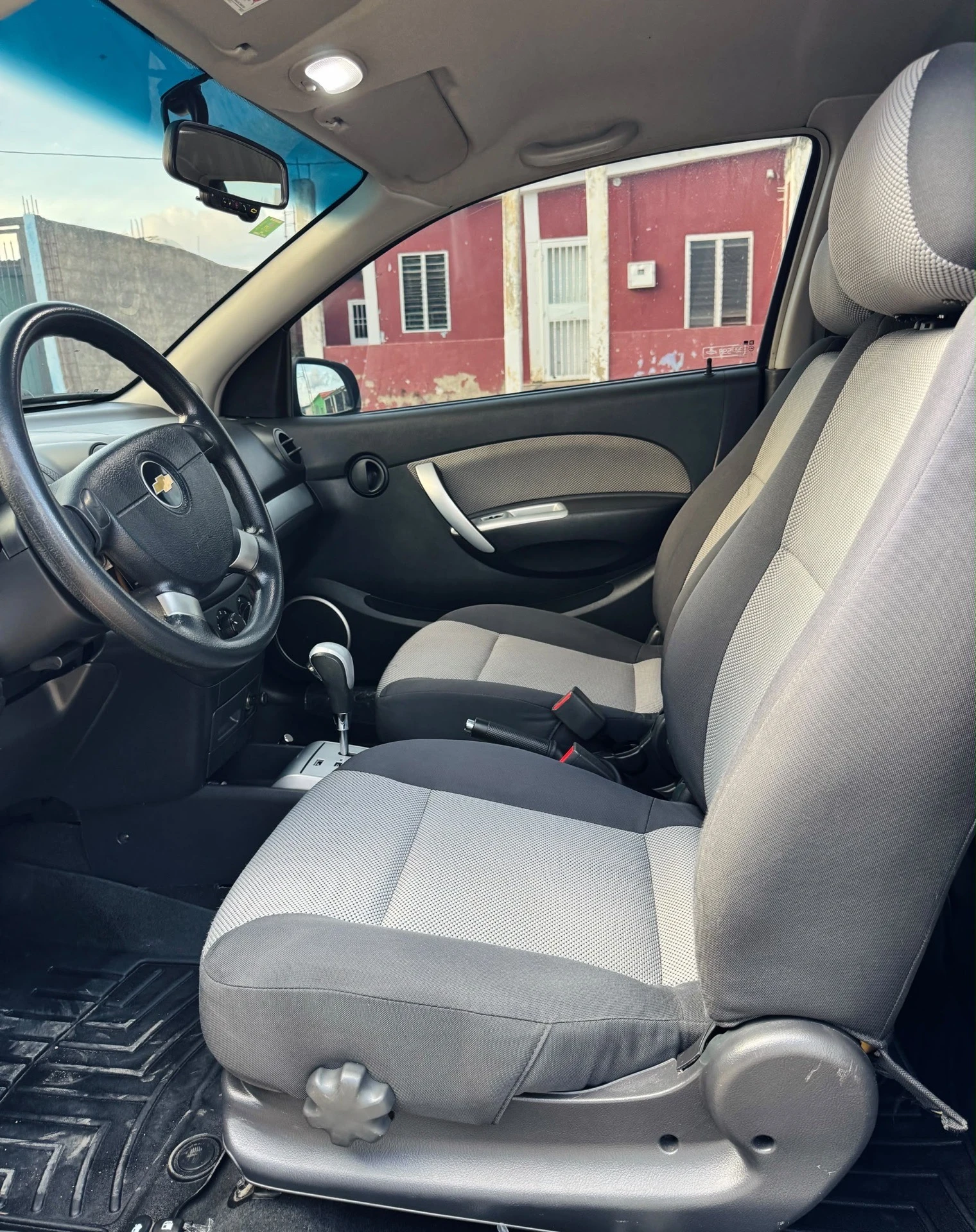 2015 Chevrolet Aveo Speed — foto 5