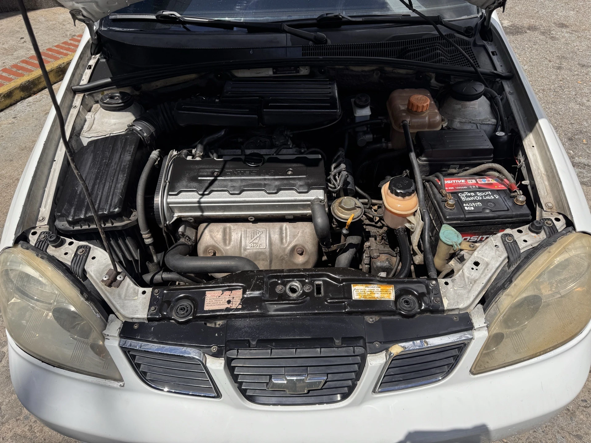 2004 Chevrolet Optra Sedan — foto 15