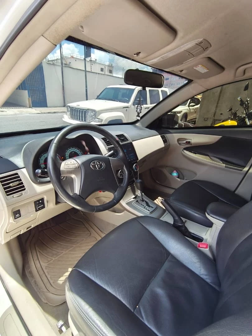 2013 Toyota Corolla XLI — foto 14