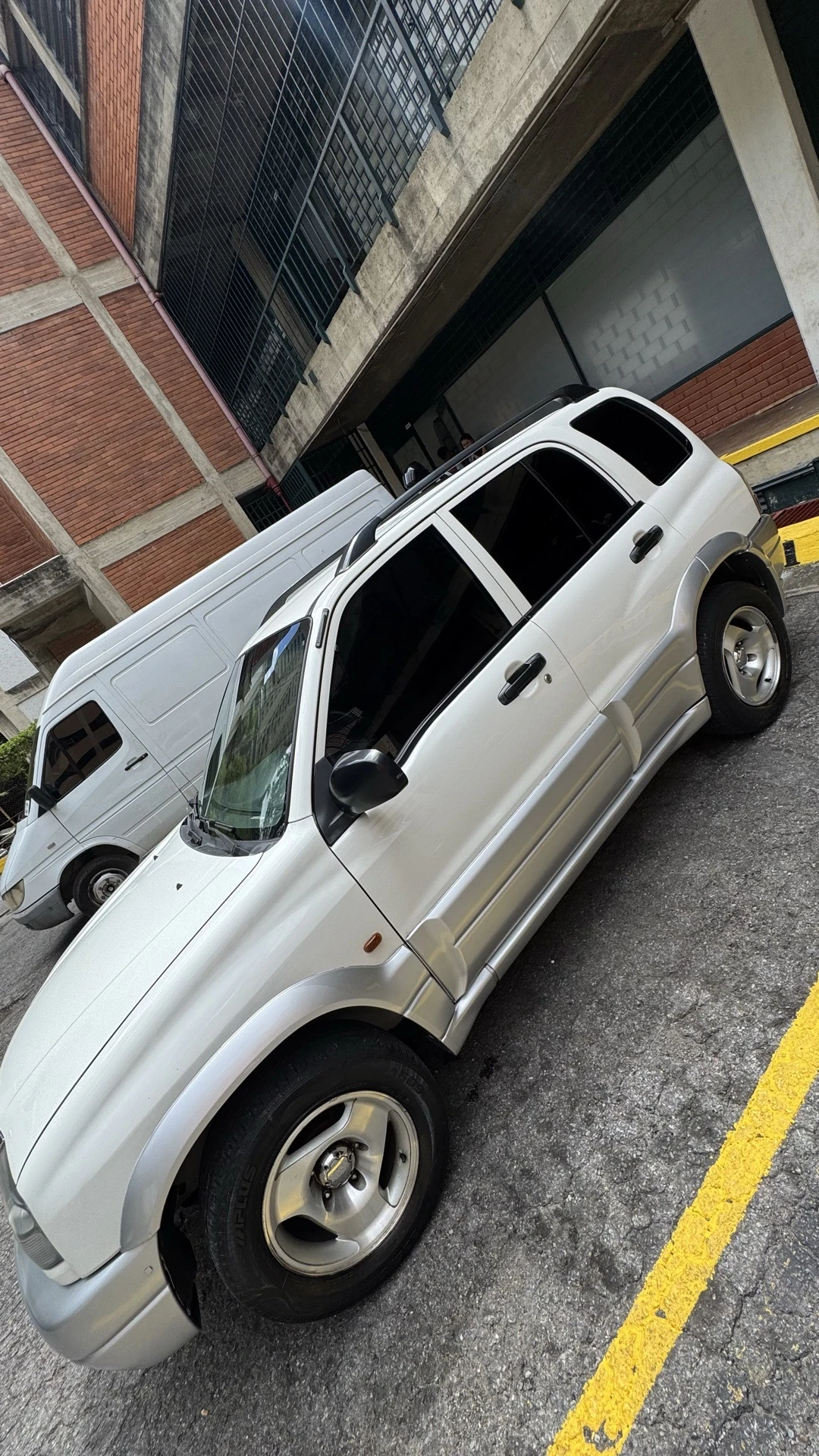 2004 Chevrolet Grand Vitara — foto 2