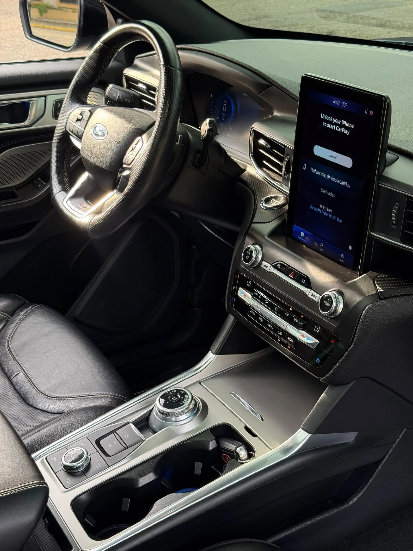 2020 Ford Explorer ST — foto 16