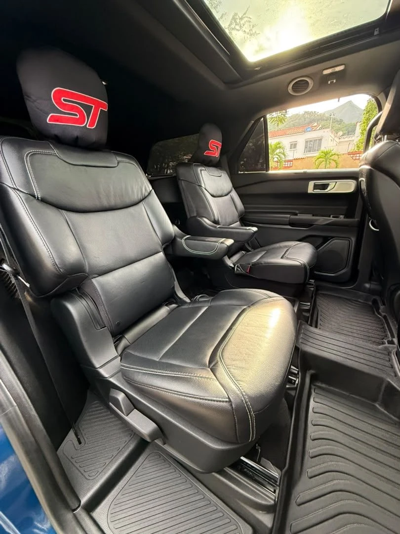 2020 Ford Explorer ST — foto 14